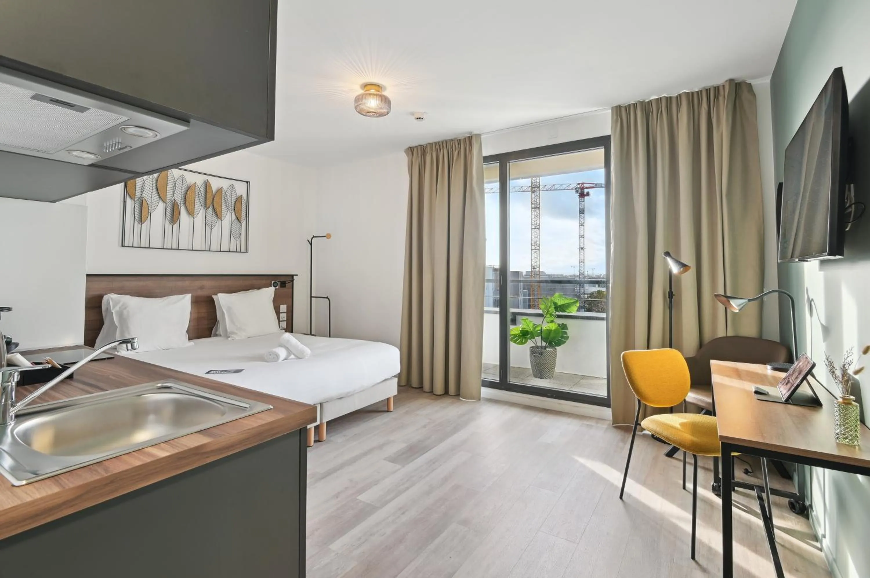 Bed in All Suites Paris Ouest Colombes