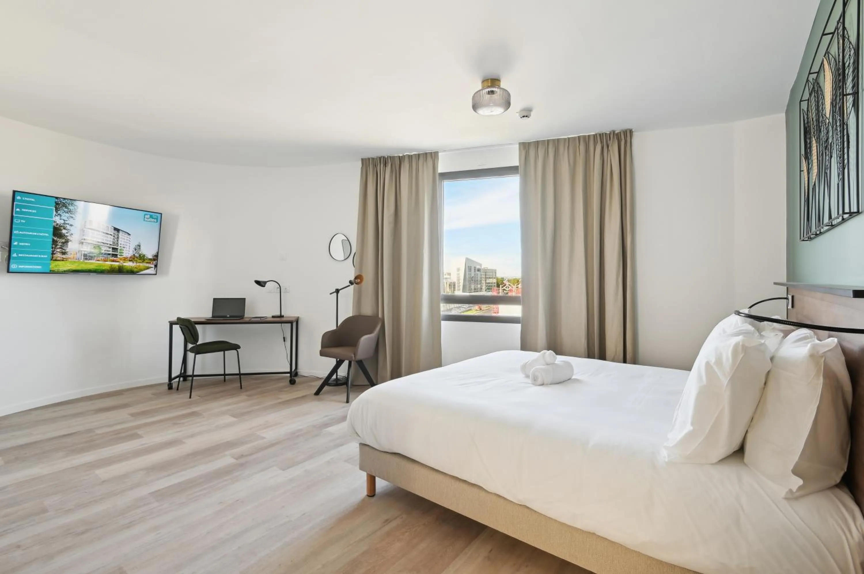 Bed in All Suites Paris Ouest Colombes