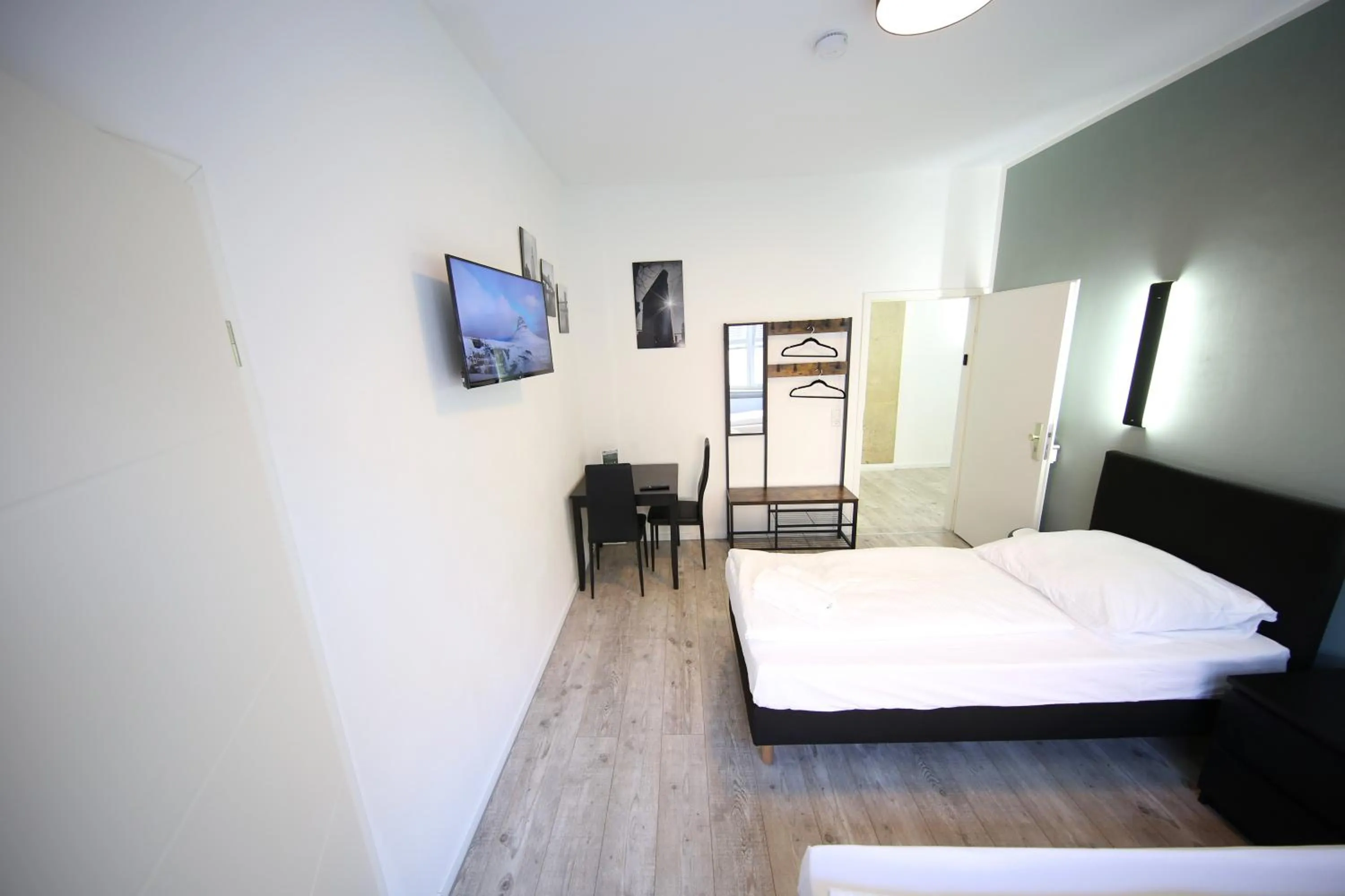 Bed in LUXOMES: Aparthotel Nürnberg Zentrum Süd