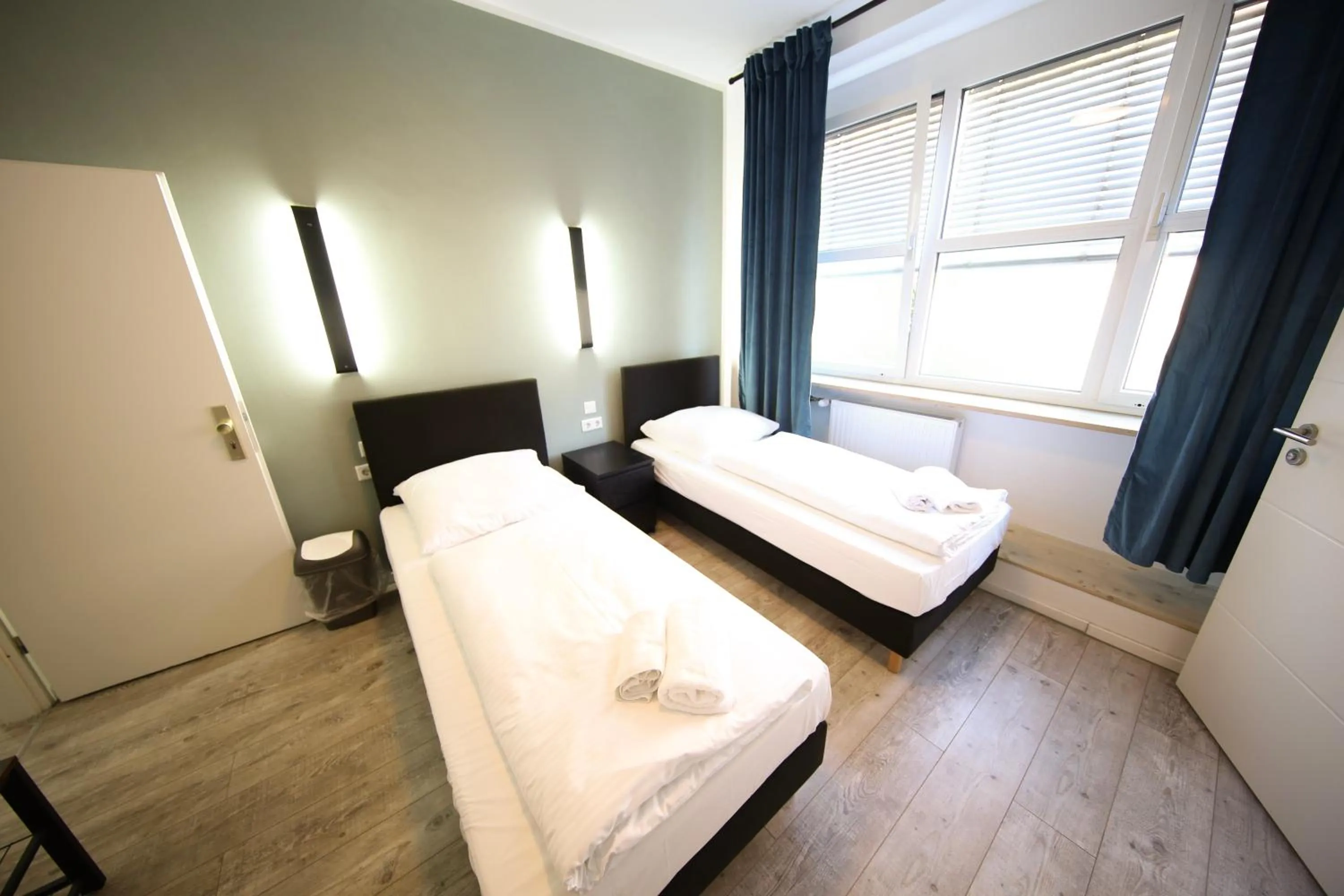 Bed in LUXOMES: Aparthotel Nürnberg Zentrum Süd