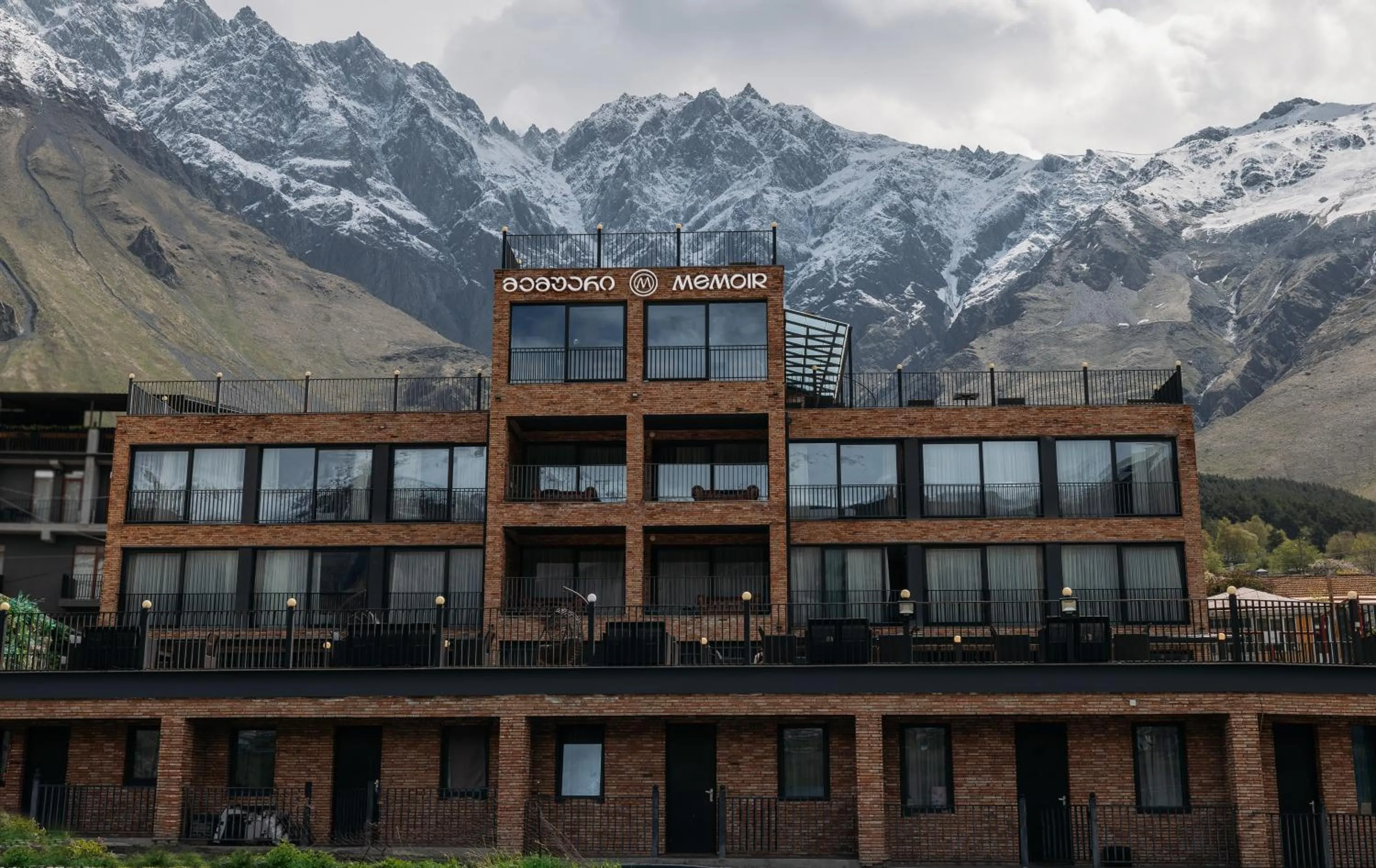 Property building in Hotel Memoir Kazbegi by DNT Group