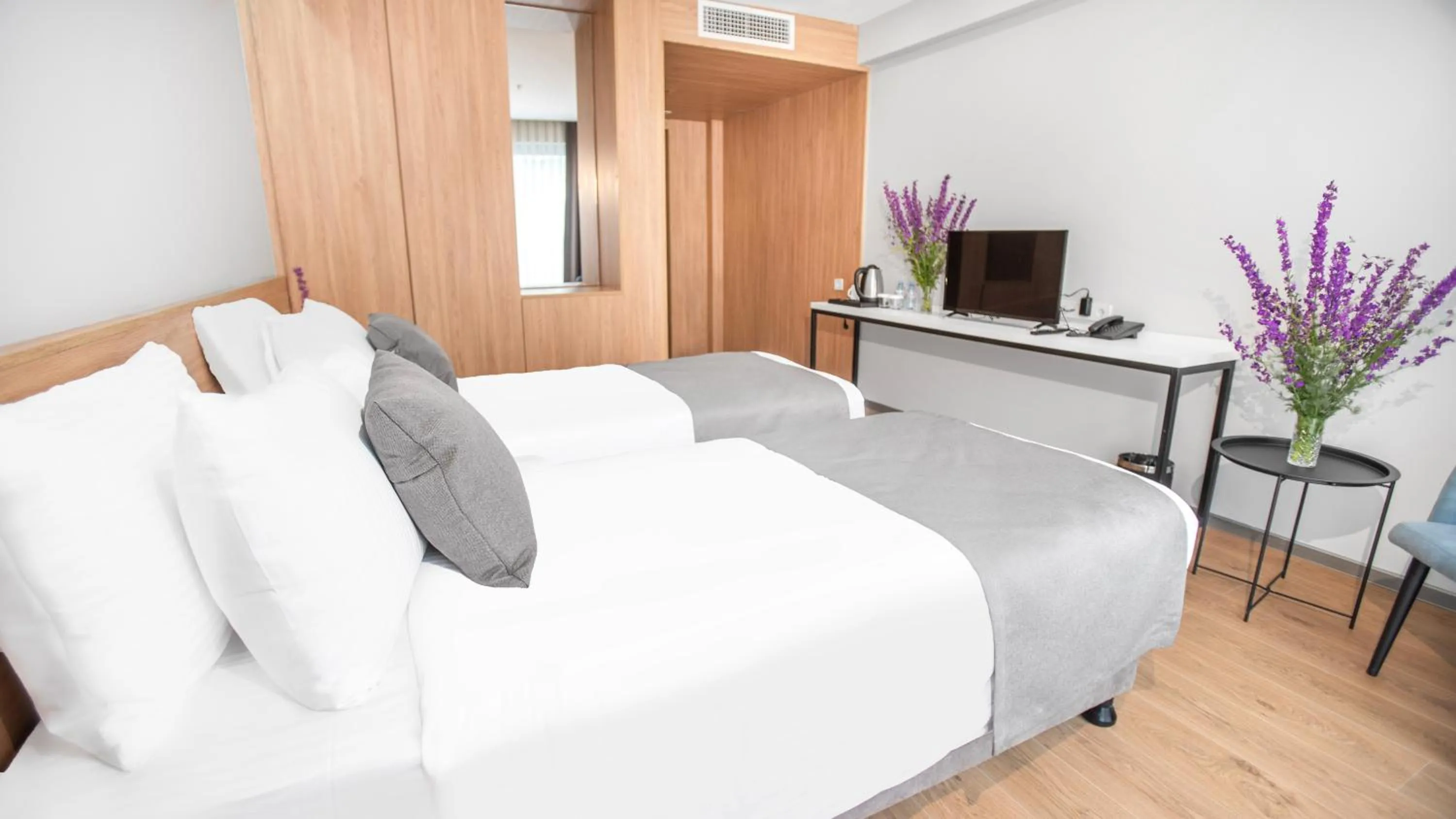 Bedroom, Bed in Hotel Memoir Kazbegi by DNT Group