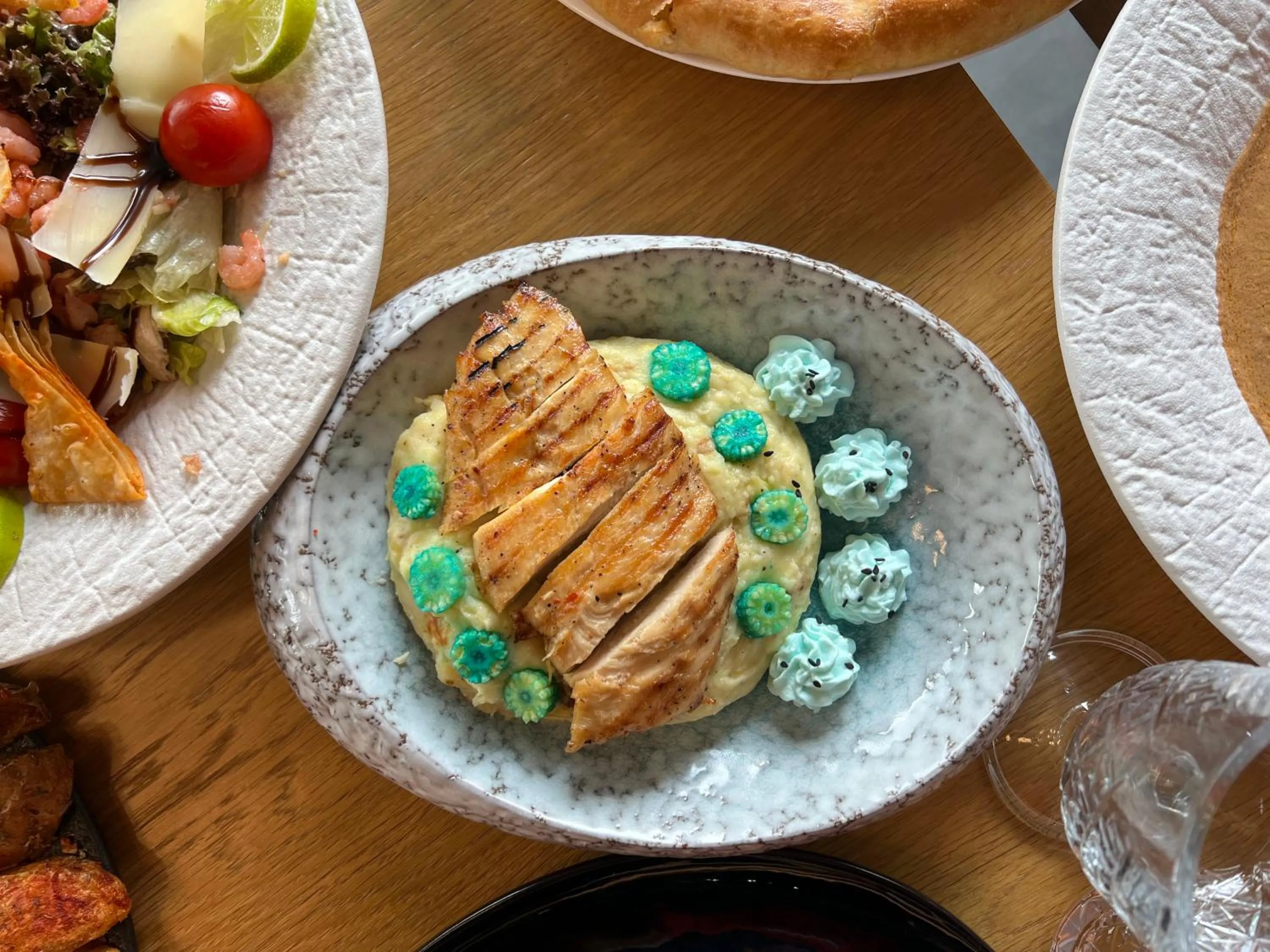 Food in Hotel Memoir Kazbegi by DNT Group