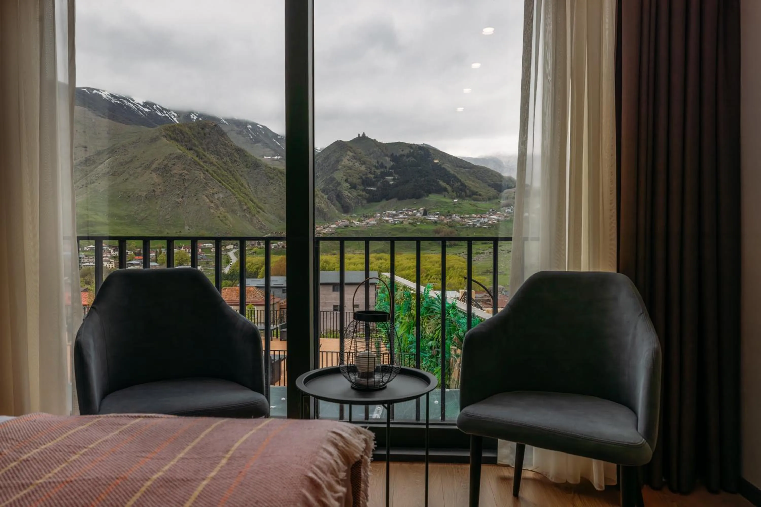 Mountain view in Hotel Memoir Kazbegi by DNT Group