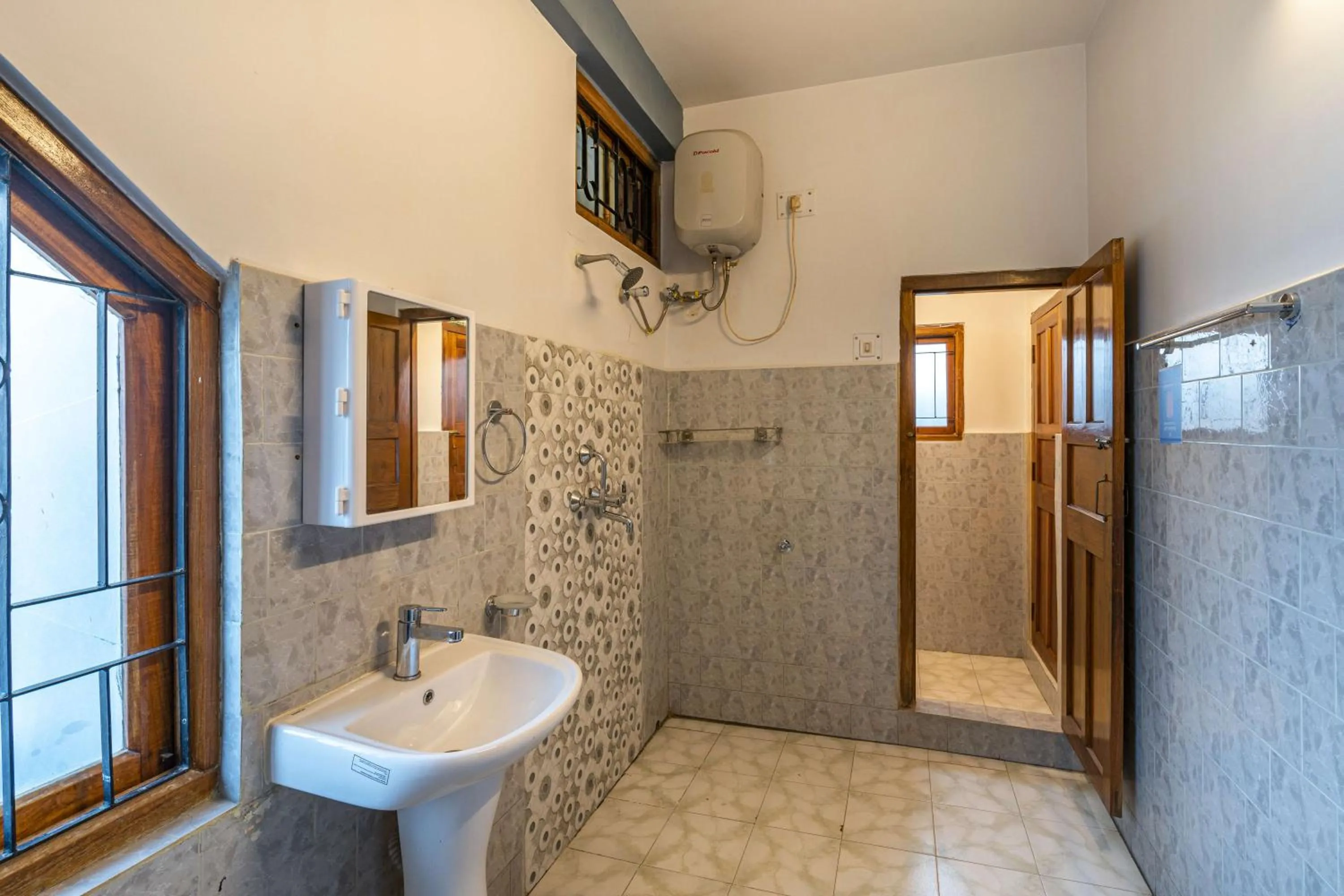 Bathroom in Zostel Shillong