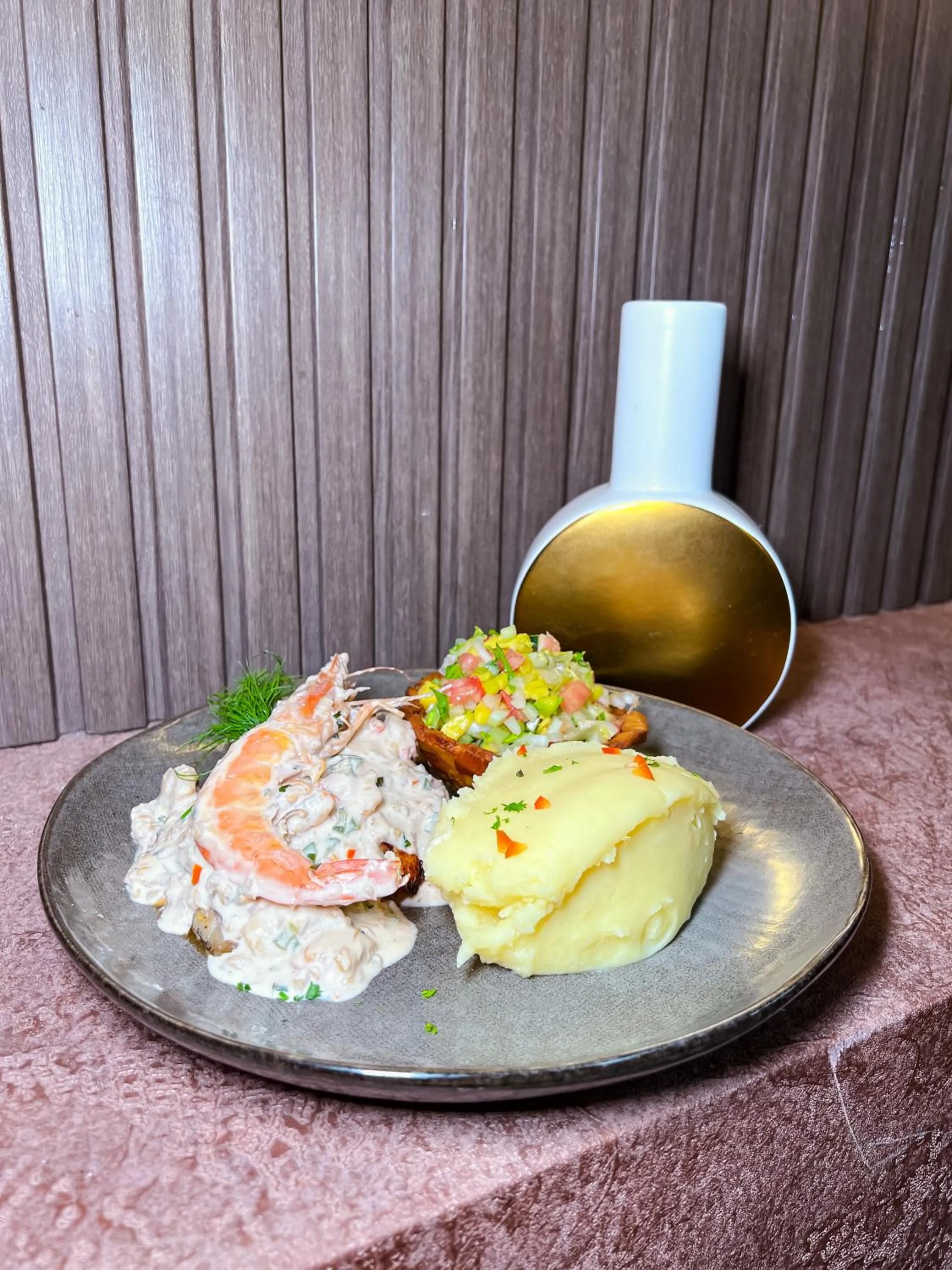 Restaurant/places to eat in Hotel Vip La Guaira