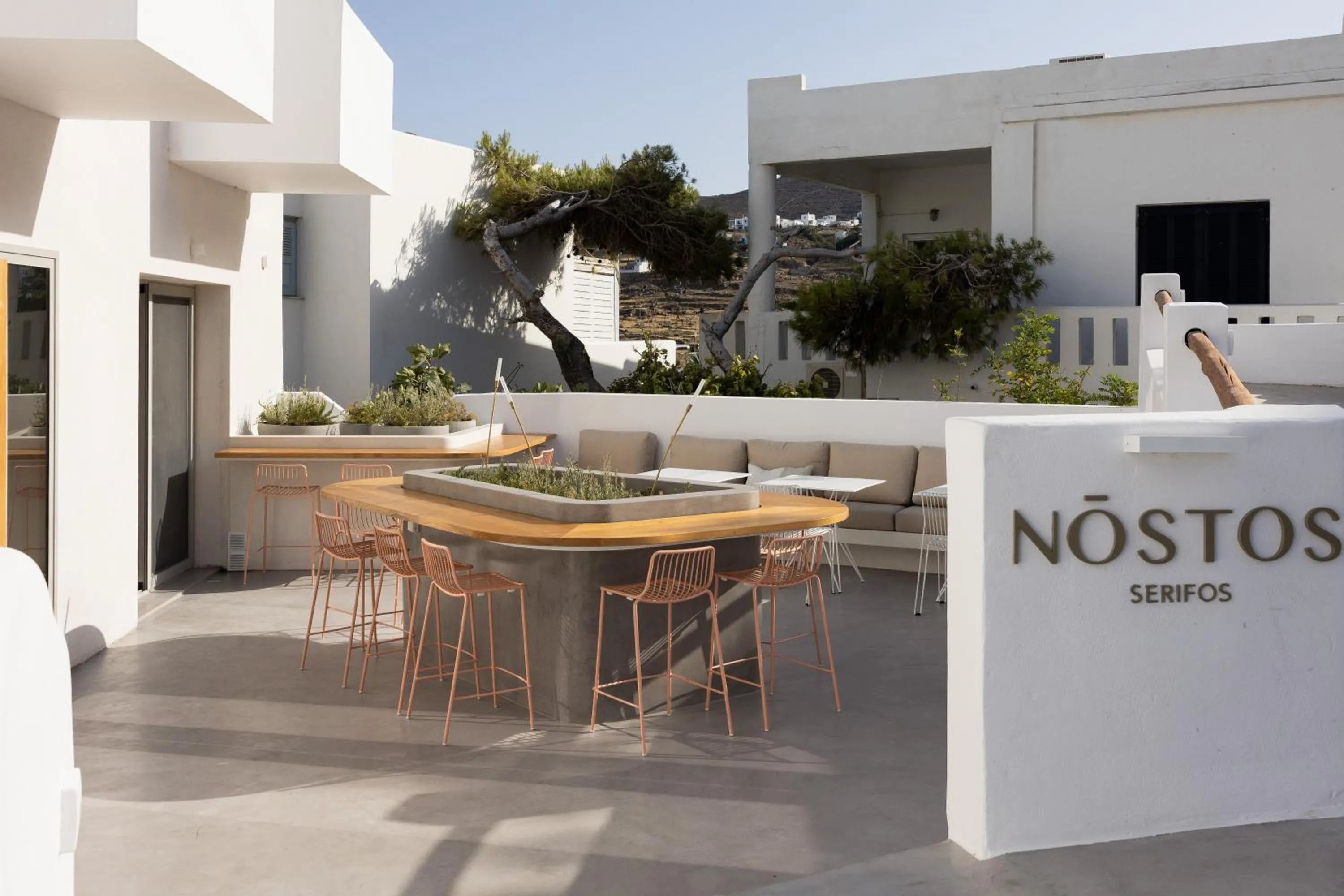 NŌSTOS Serifos