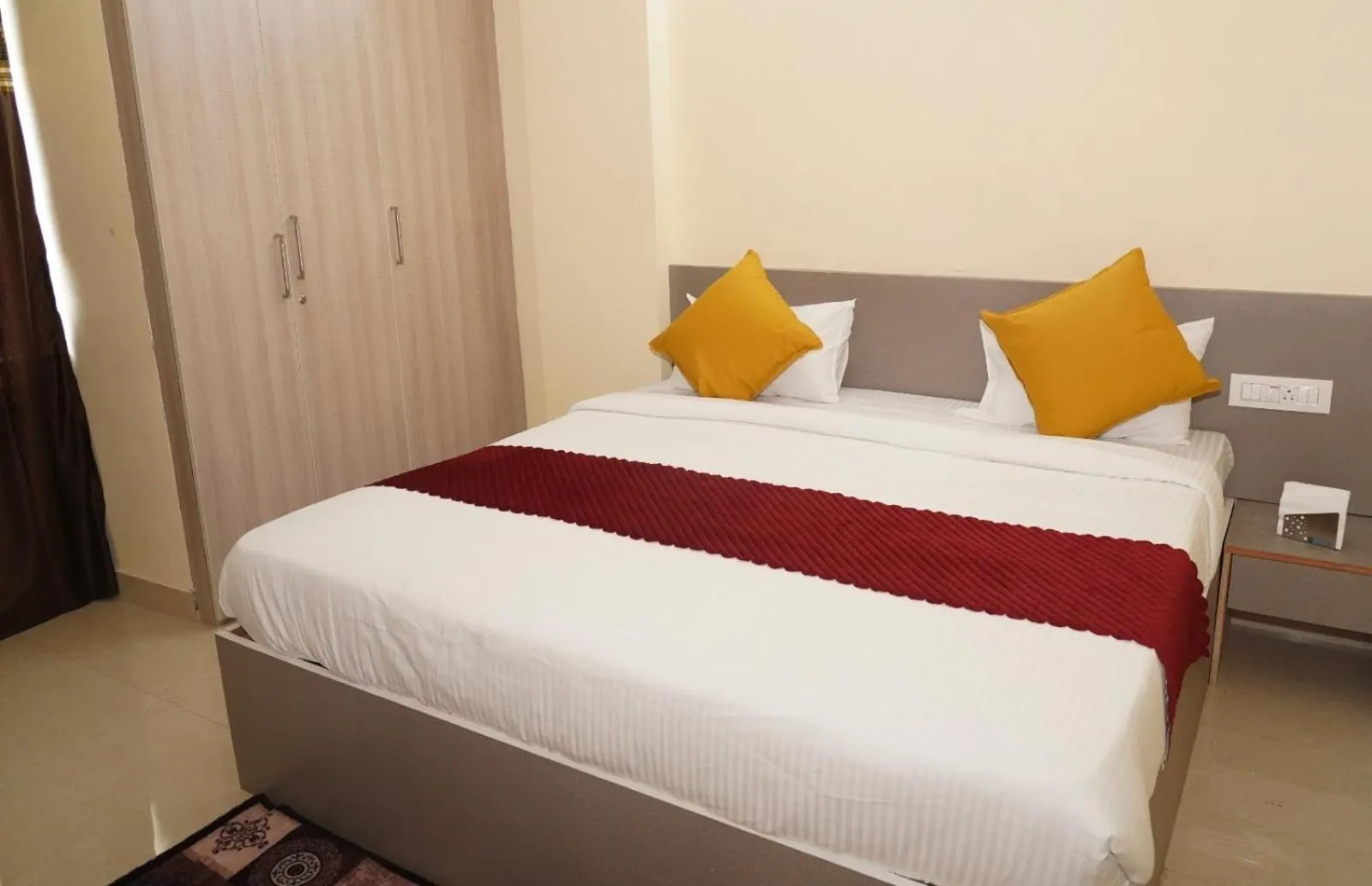 Bed in HOTEL ROYAL SUITES AND ROOMS Near AIG Hospital Gachibowli