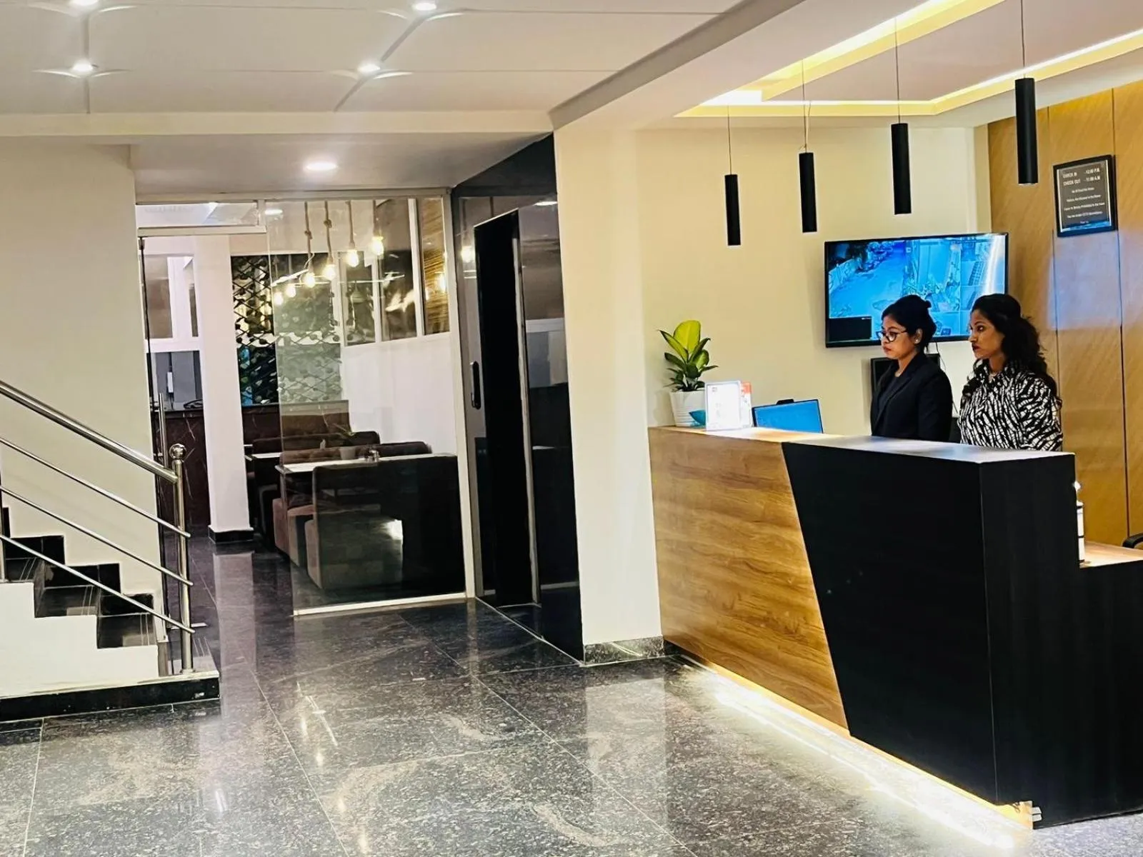 Lobby or reception in HOTEL ROYAL SUITES AND ROOMS Near AIG Hospital Gachibowli