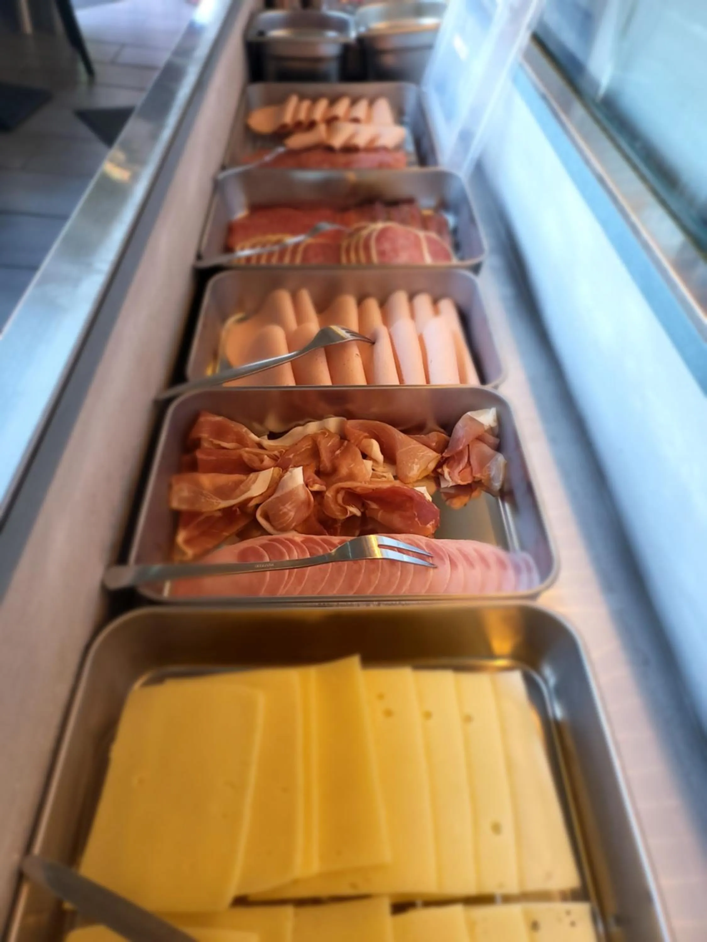 Food and drinks in B und B Titisee Hotel Sonnenmatte nahe Badeparadies