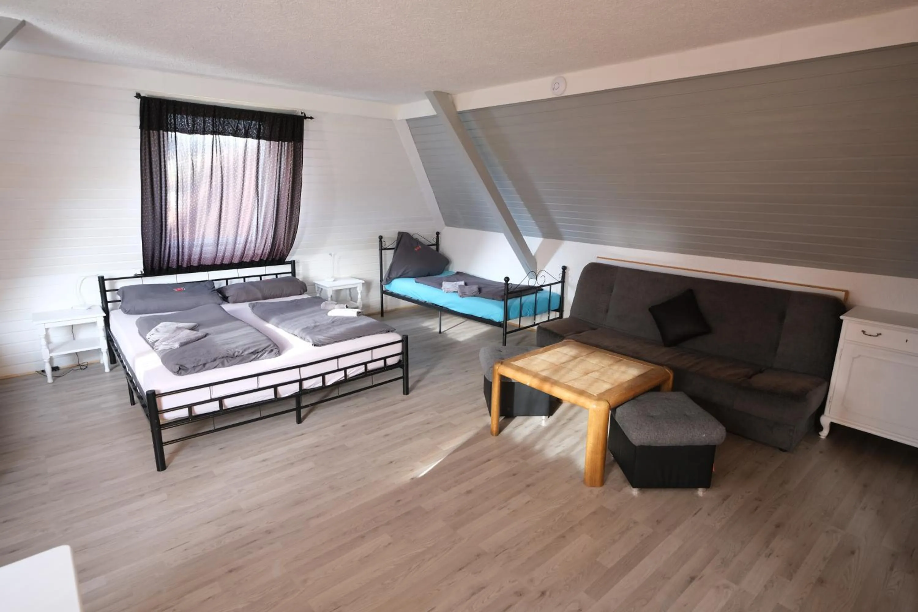 Photo of the whole room, Bed in B und B Titisee Hotel Sonnenmatte nahe Badeparadies