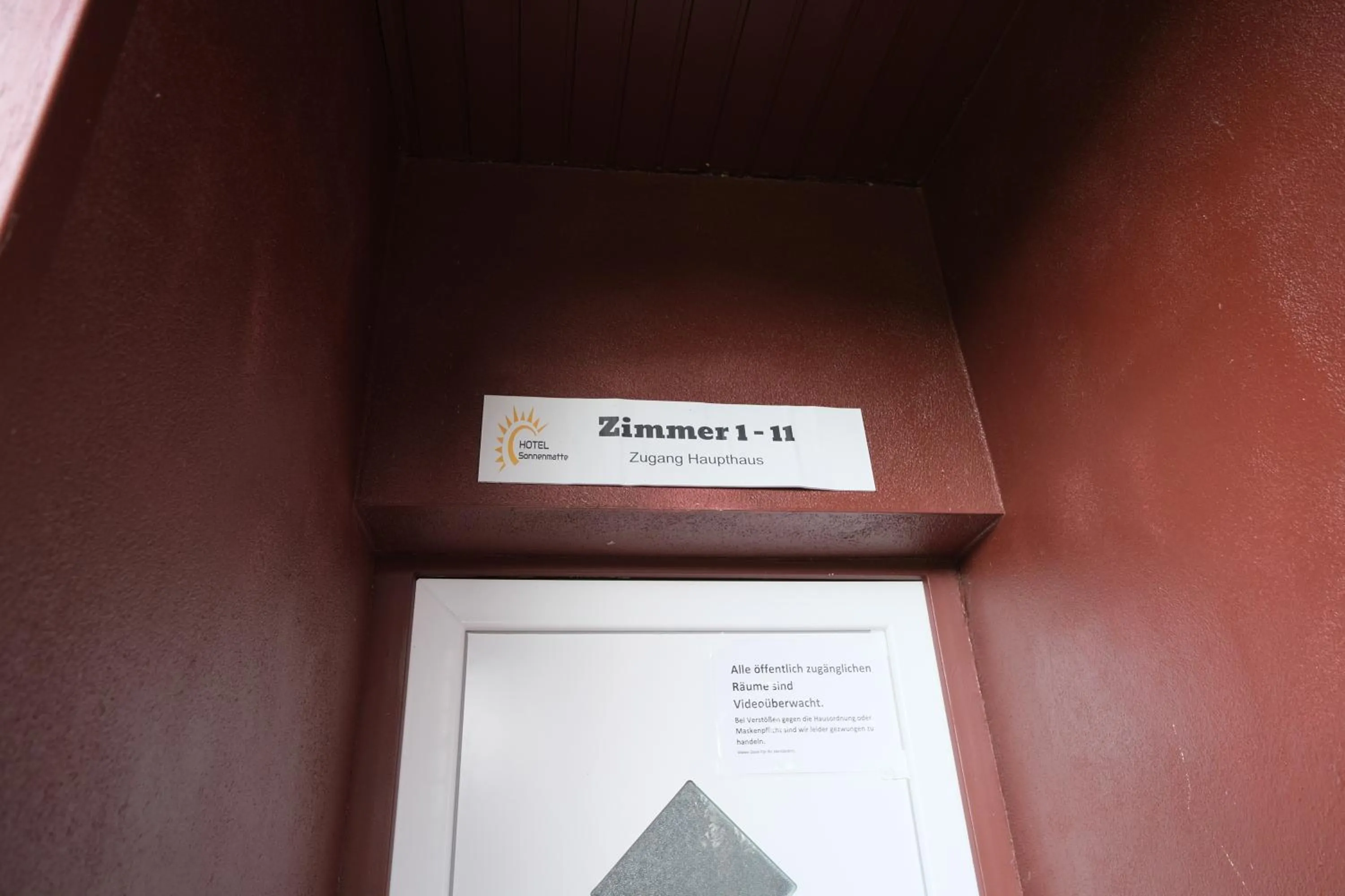 Property building in B und B Titisee Hotel Sonnenmatte nahe Badeparadies