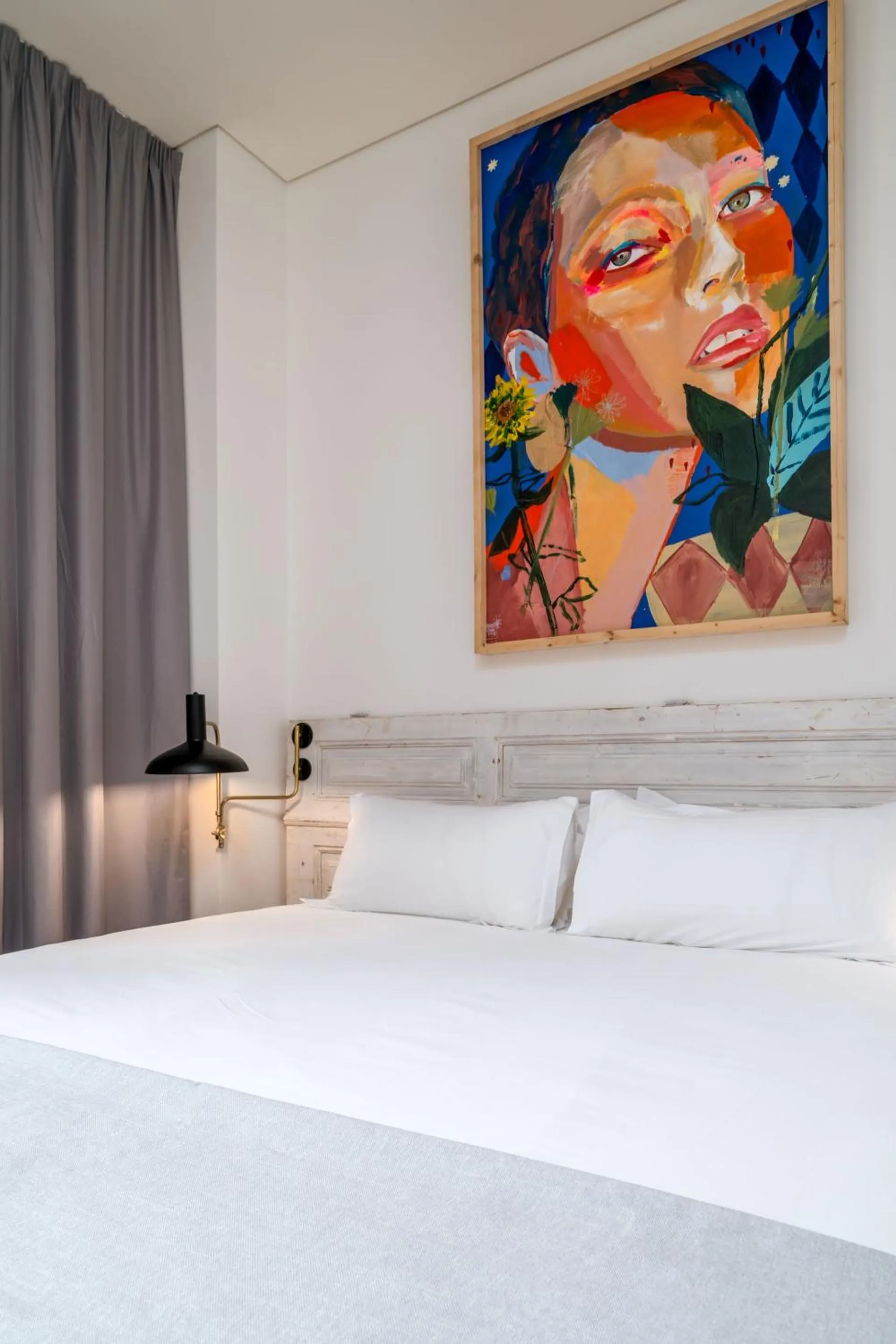 Bed in Limehome Porto Rua Das Oliveiras