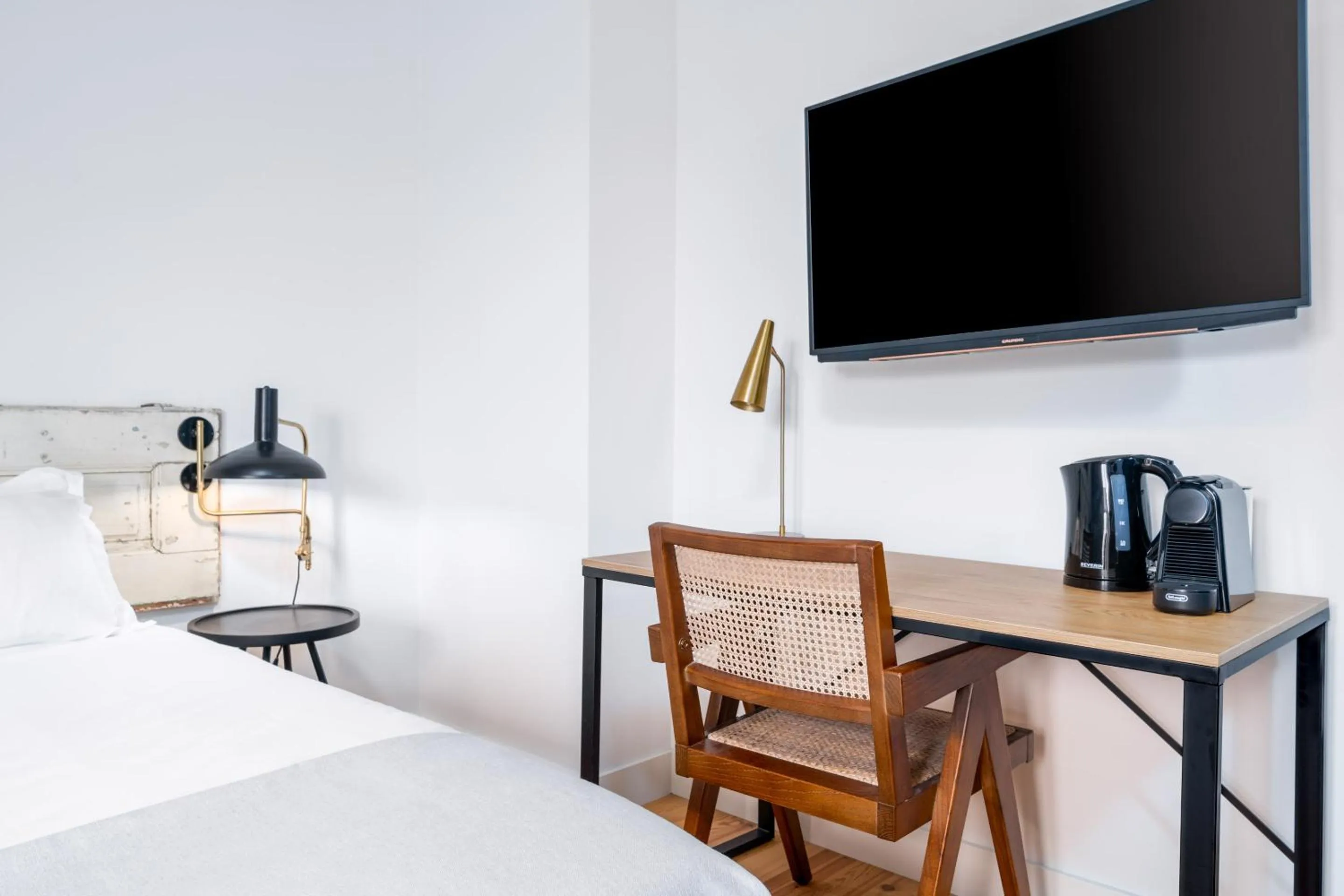 Bed in Limehome Porto Rua Das Oliveiras