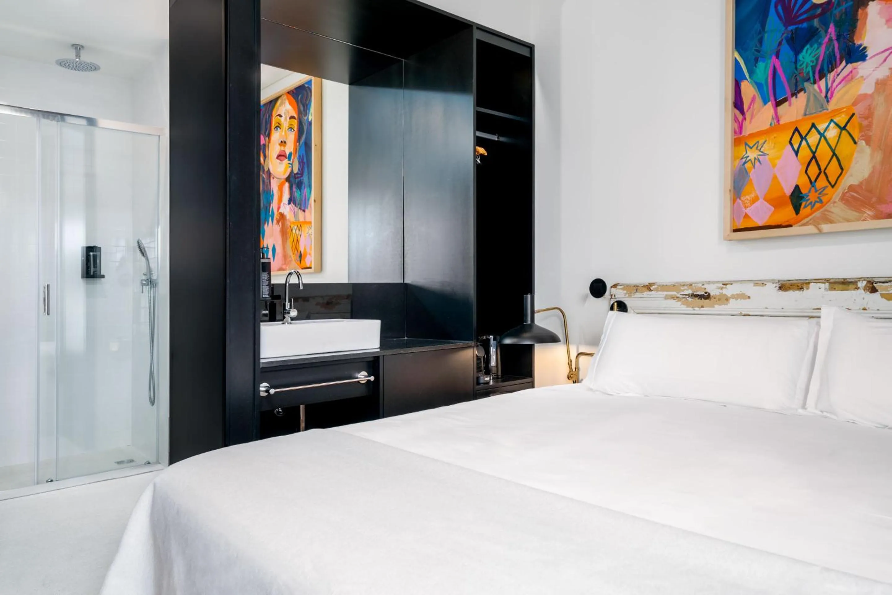 Bed in Limehome Porto Rua Das Oliveiras