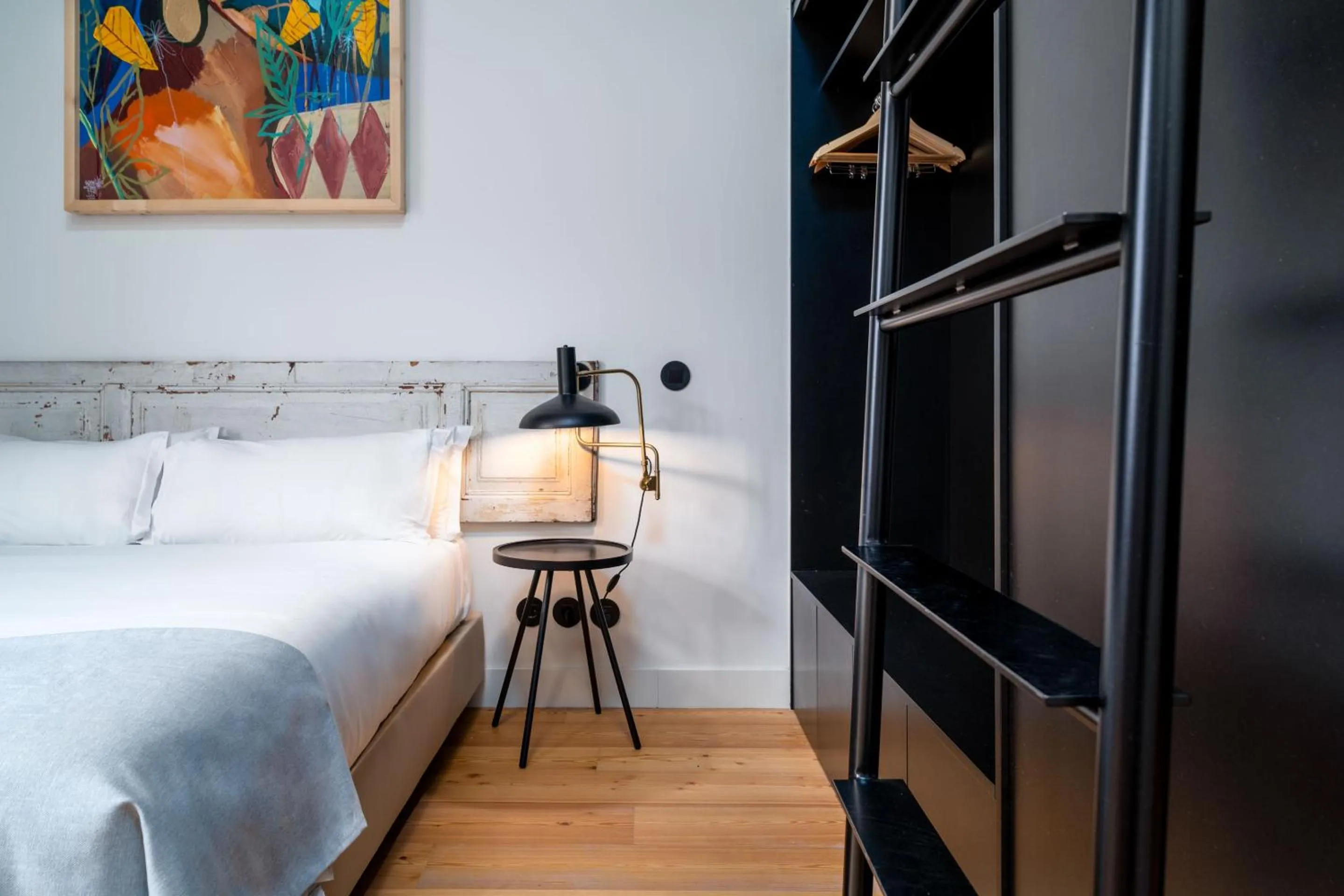 Bed in Limehome Porto Rua Das Oliveiras