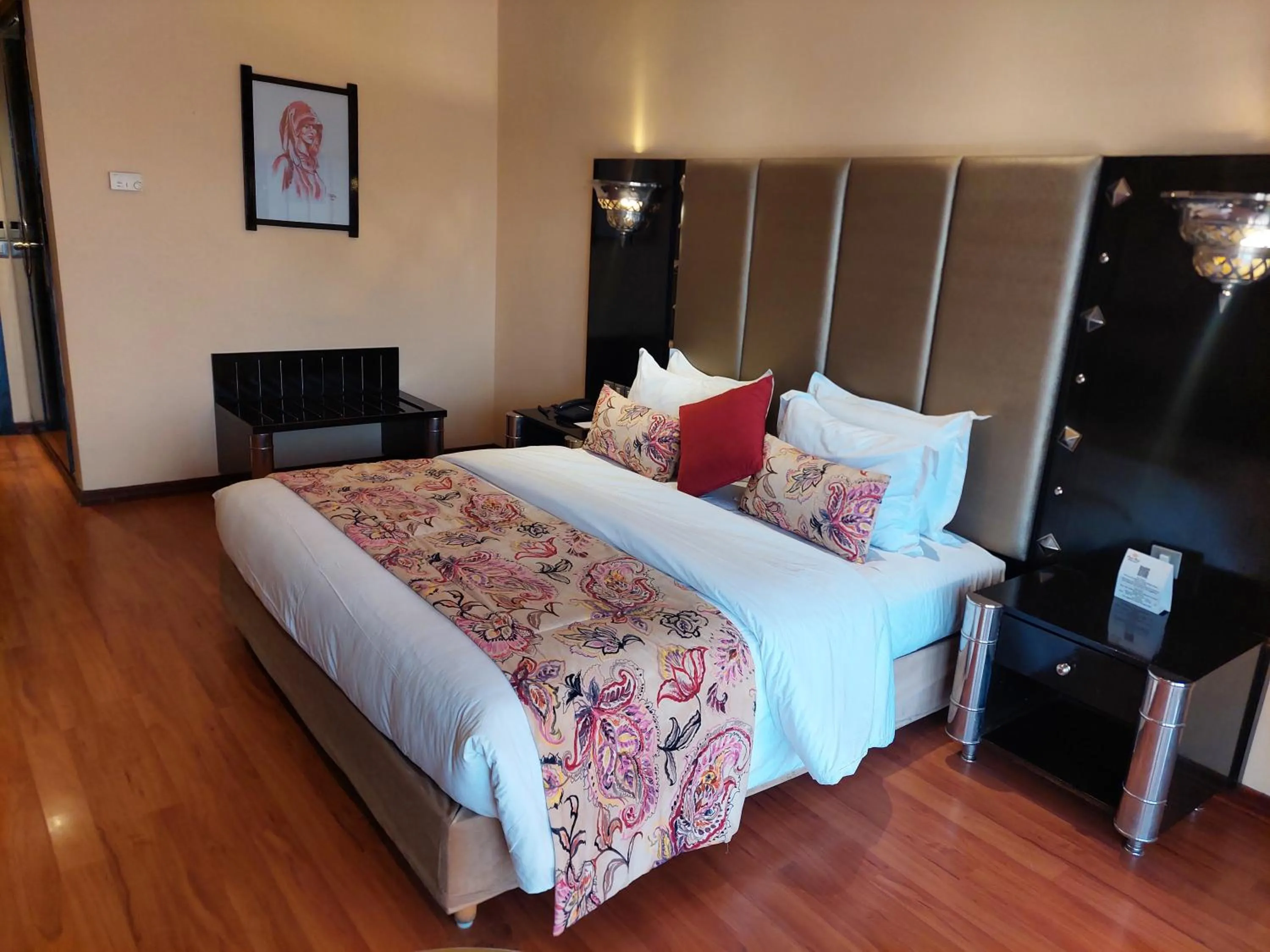 Bed in Royal Mirage Deluxe