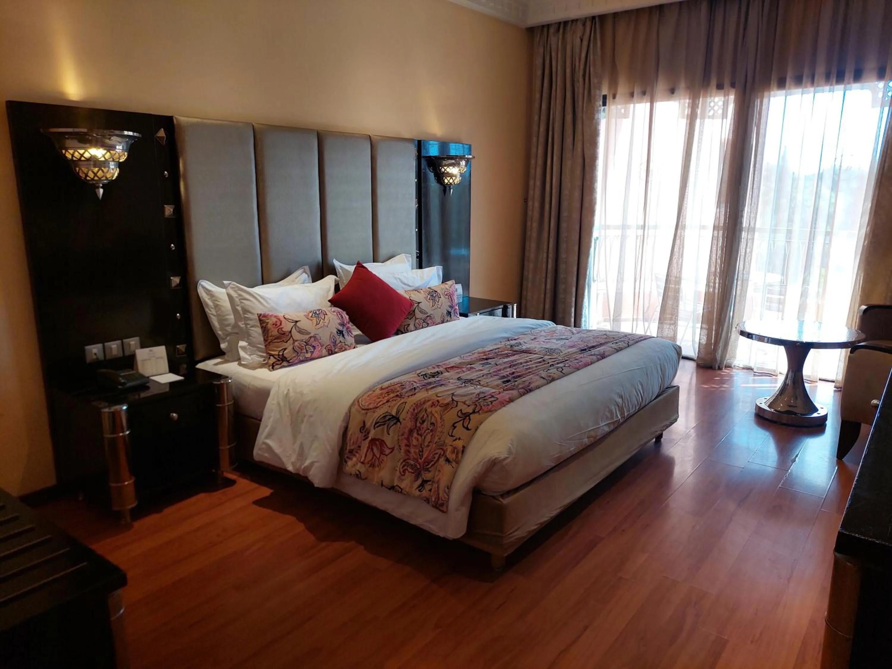 Bedroom, Bed in Royal Mirage Deluxe