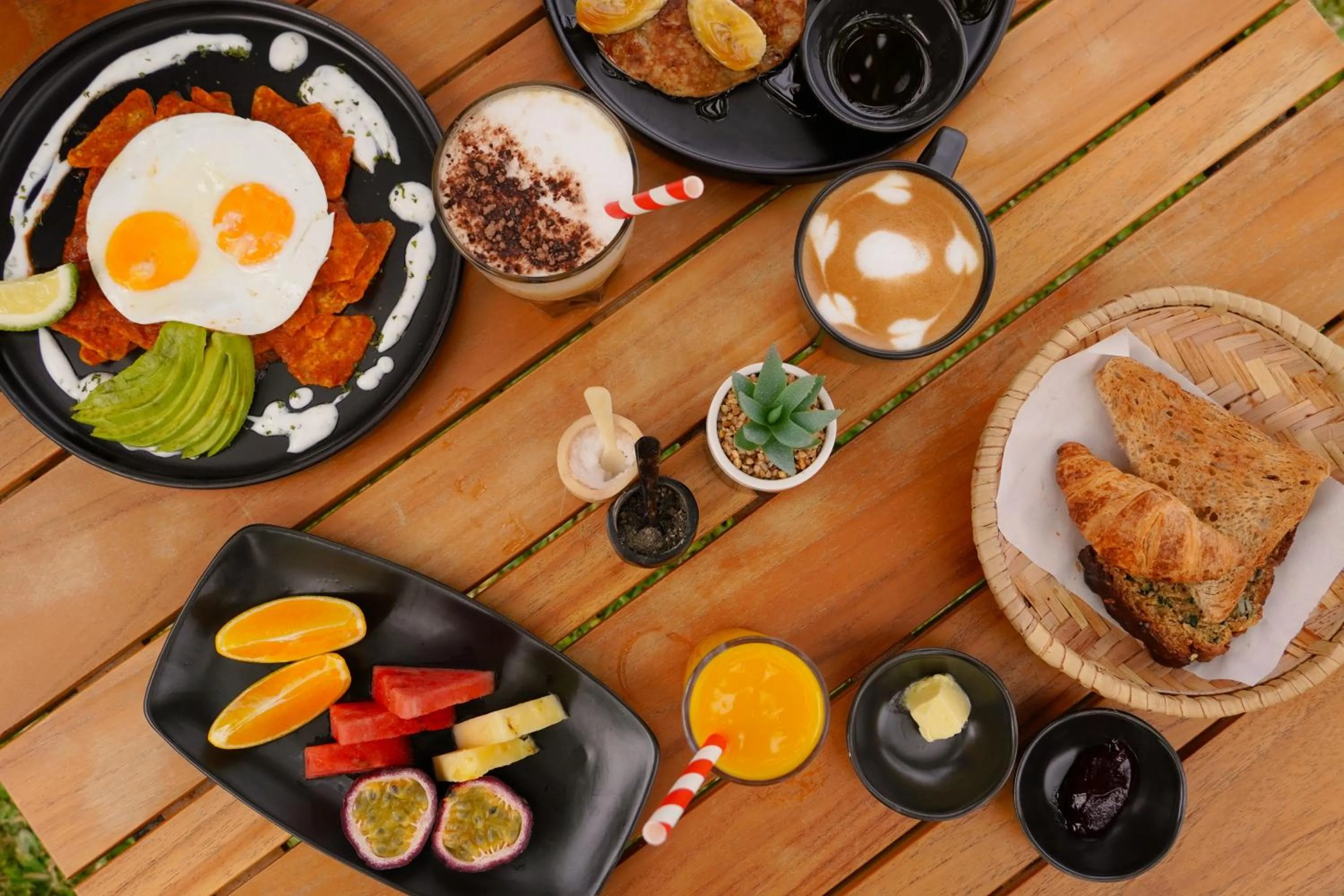 LalaGalu - Beachfront EcoCabins