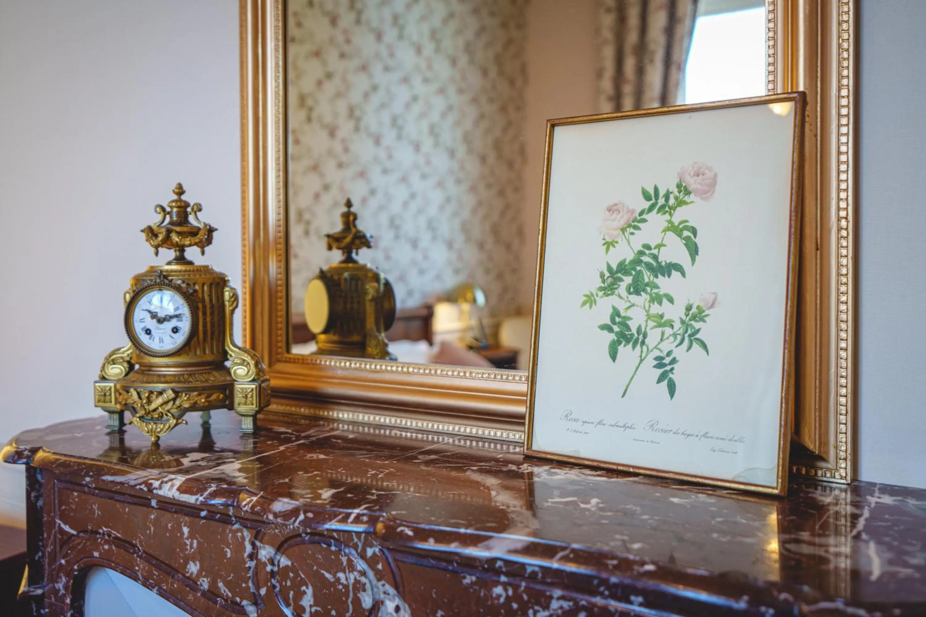 Decorative detail in Château La Comtesse de Loire & Spa