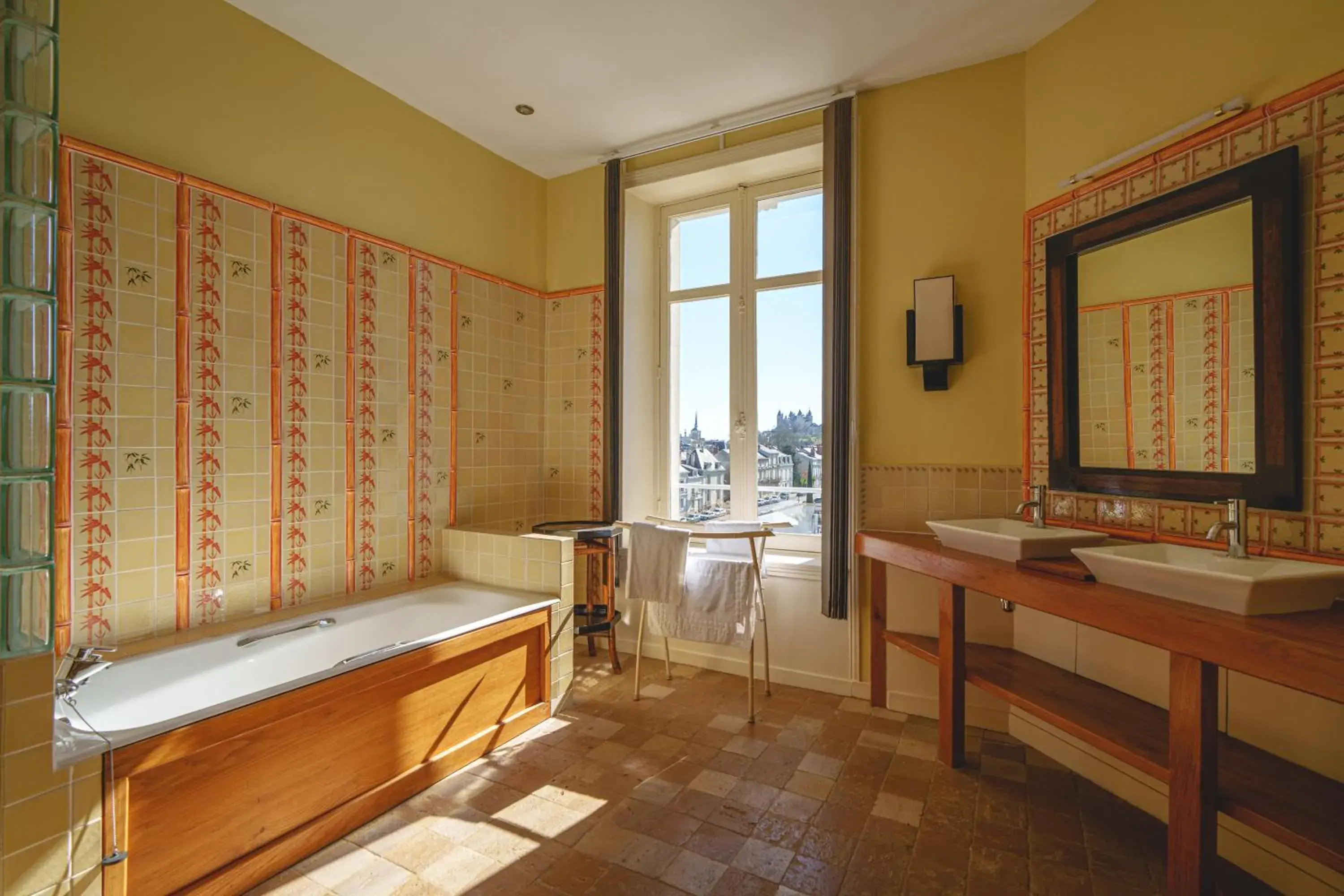 Suite with City View in Château La Comtesse de Loire & Spa Suite with City View in Château La Comtesse de Loire & Spa