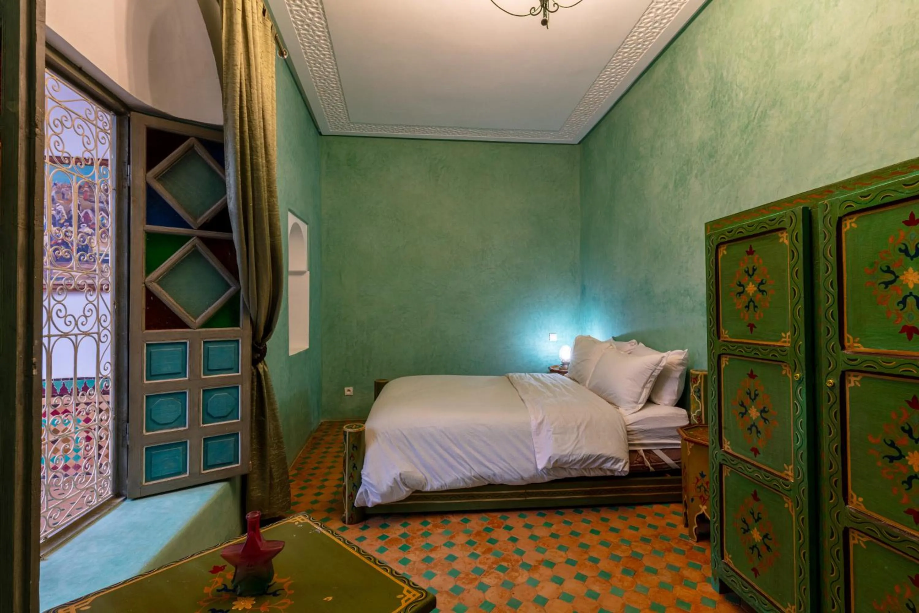Bed in Riad Zinoun & Spa 11 Rooms