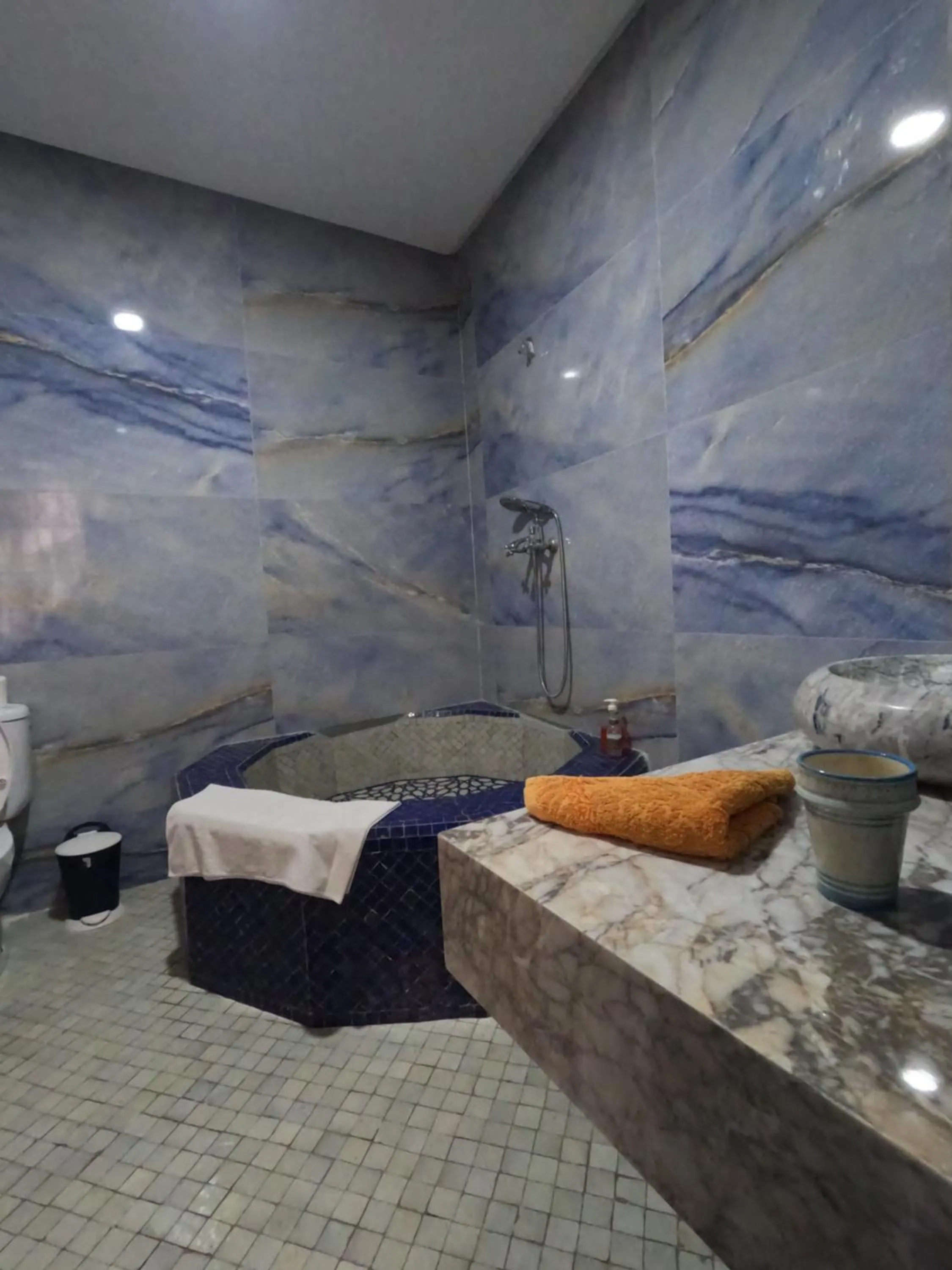 Bathroom in Riad Zinoun & Spa 11 Rooms