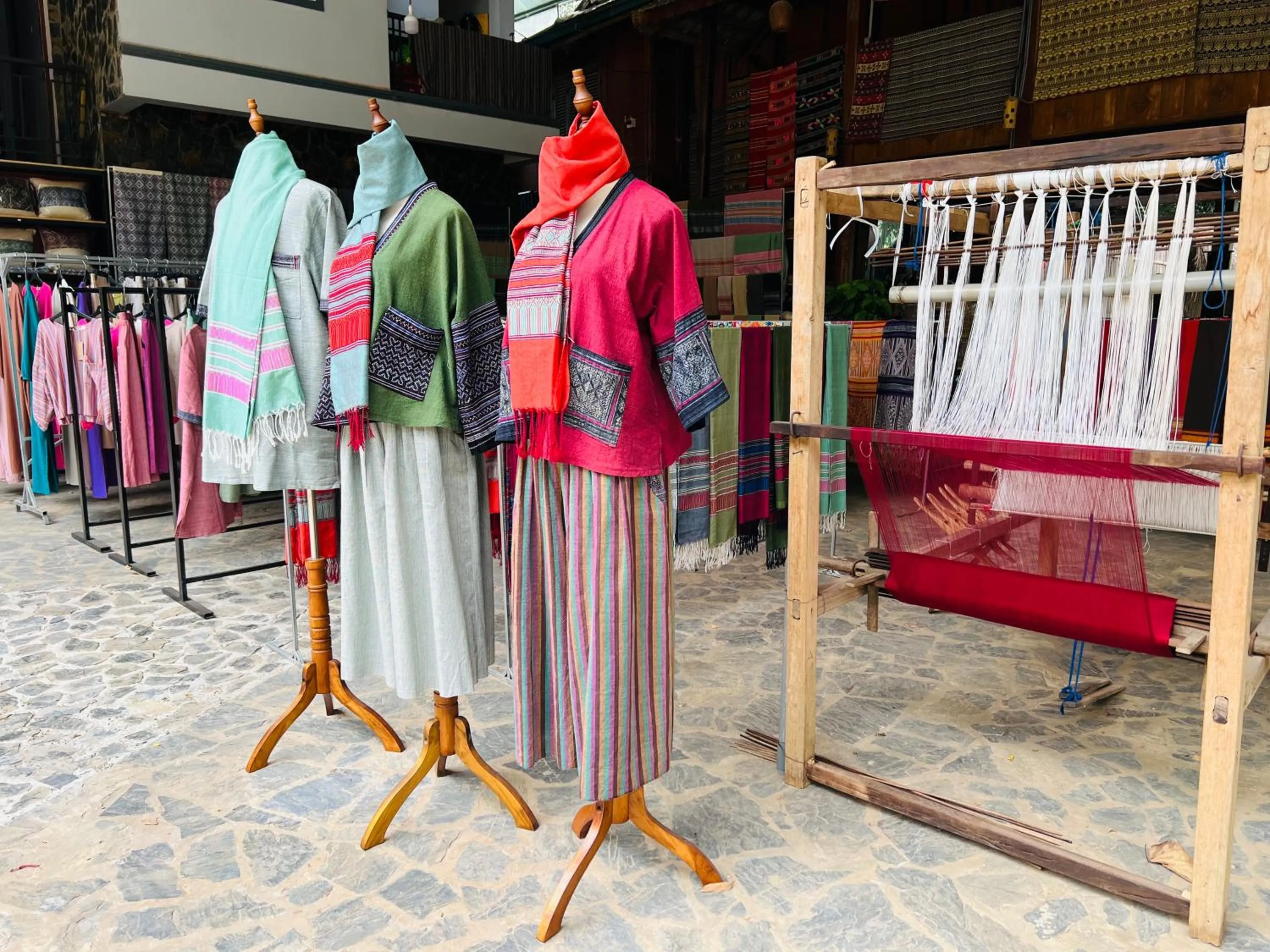 On-site shops in Mai Châu Happy House