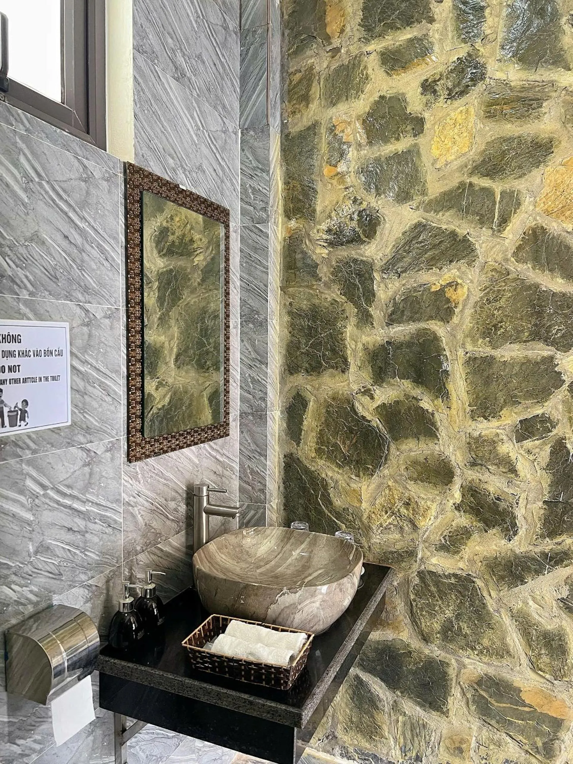 Toilet in Mai Châu Happy House