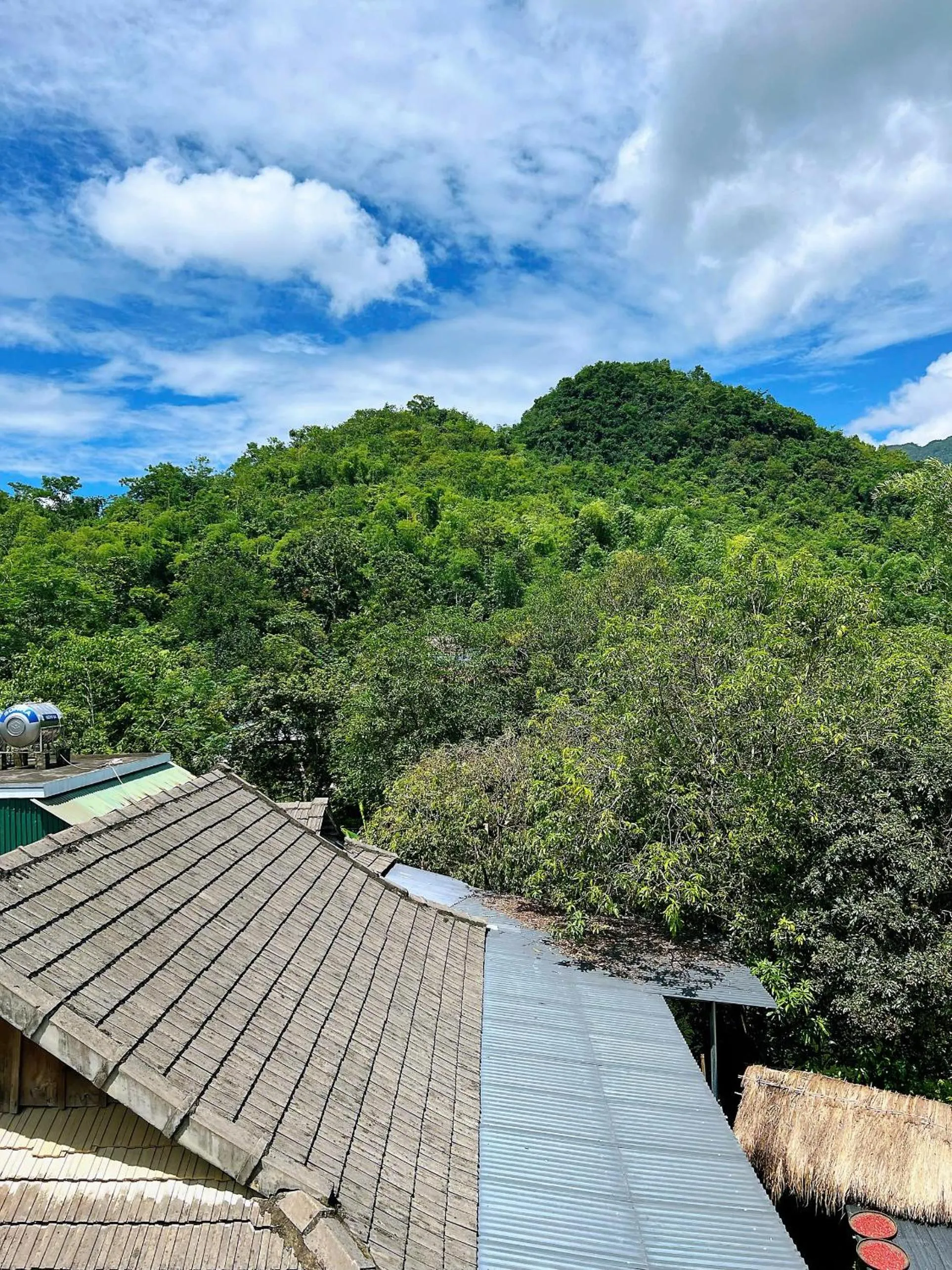 Day in Mai Châu Happy House