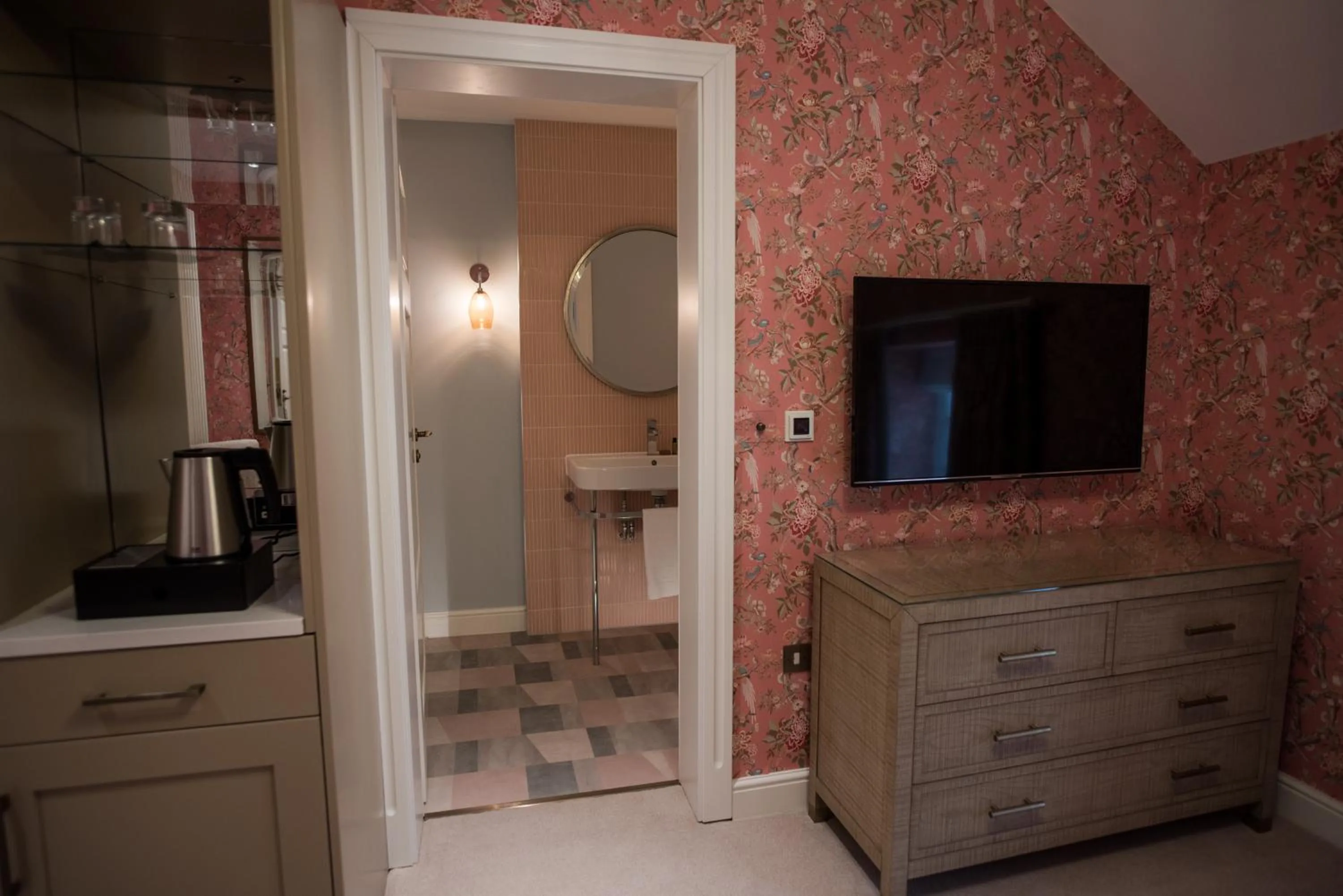 Dewars Restaurant and Rooms