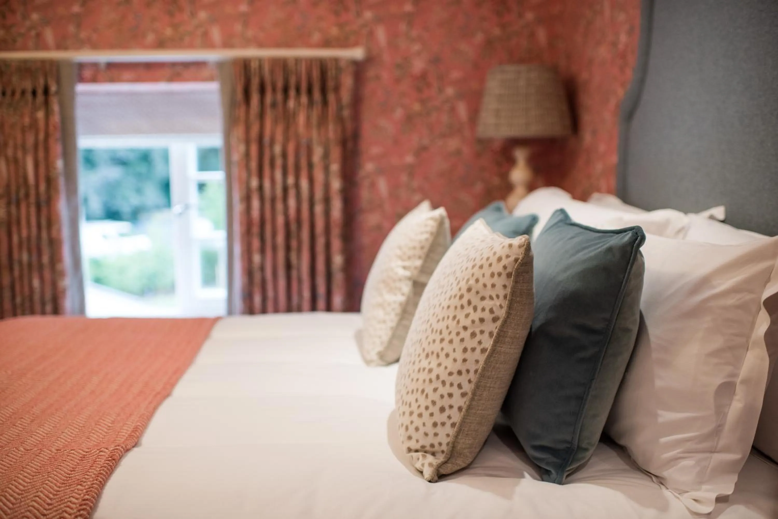 Bed in Dewars Restaurant and Rooms