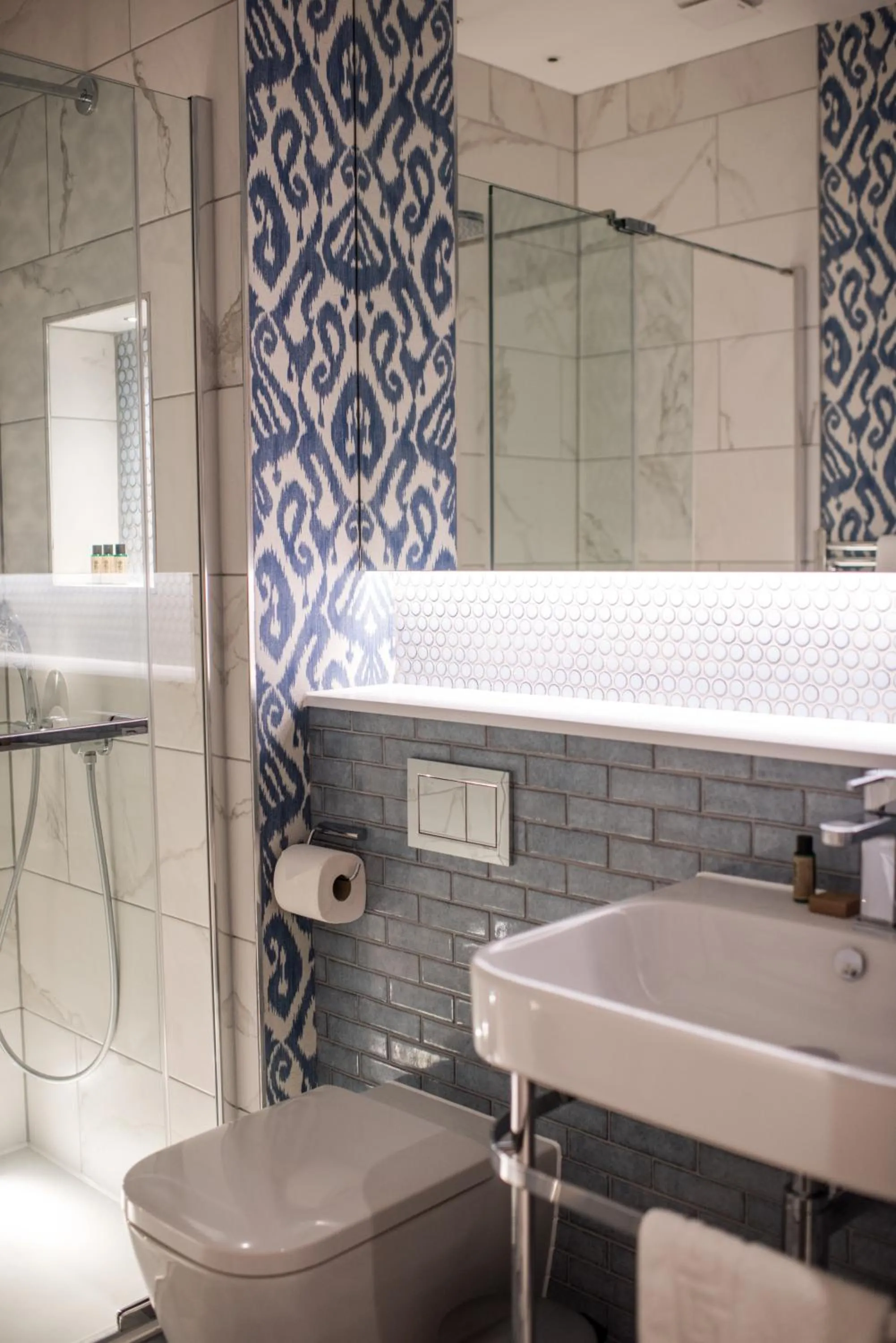 Dewars Restaurant and Rooms