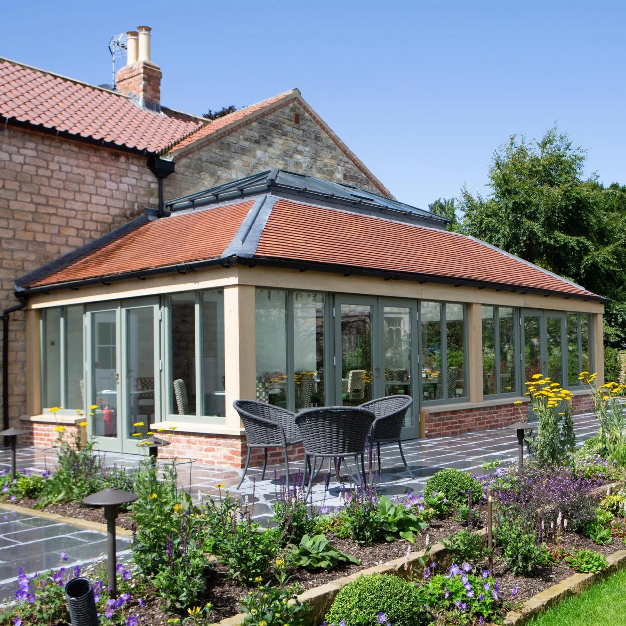 Dewars Restaurant and Rooms