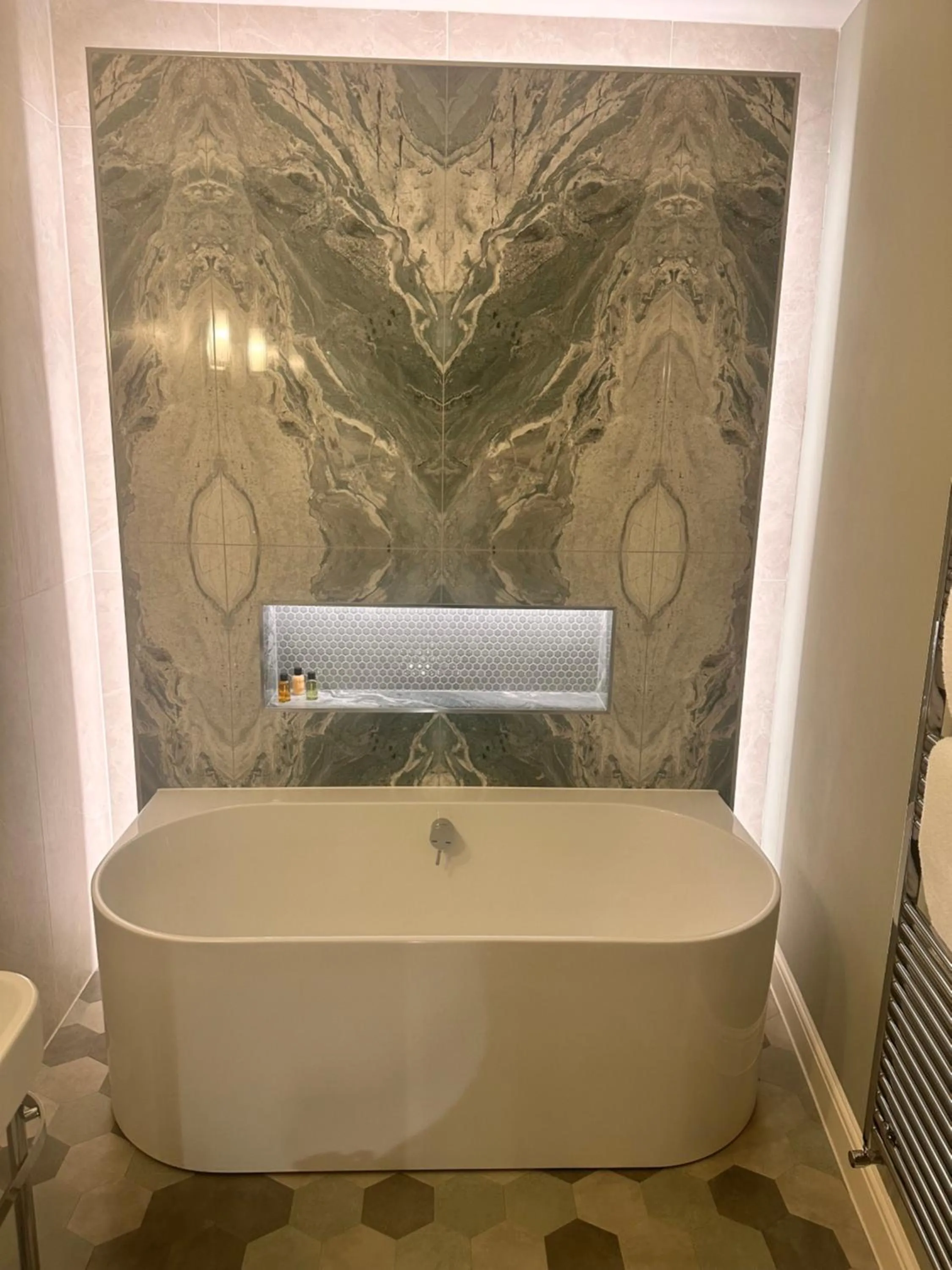 Dewars Restaurant and Rooms