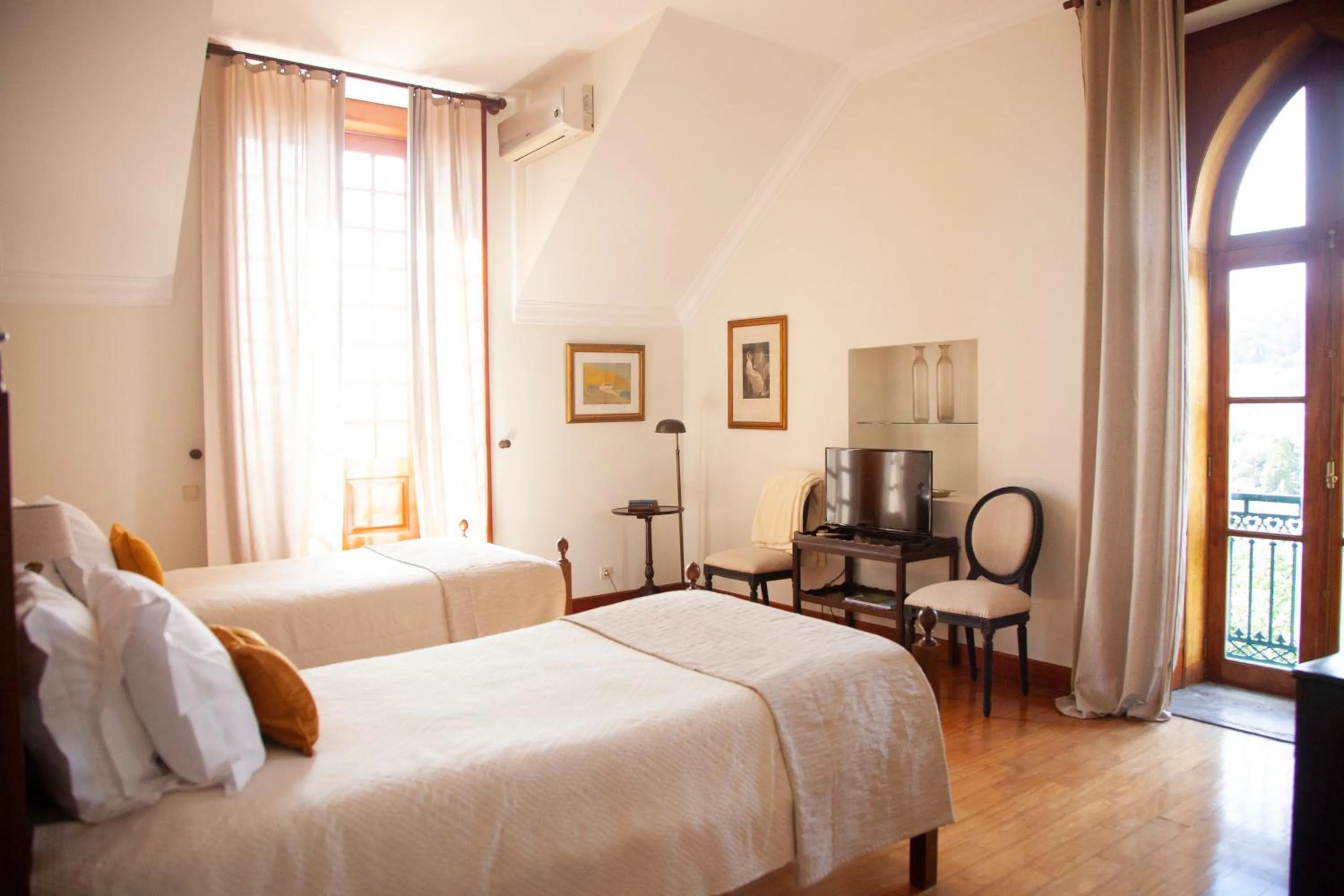 Bedroom, Bed in Quinta da Nasce Água