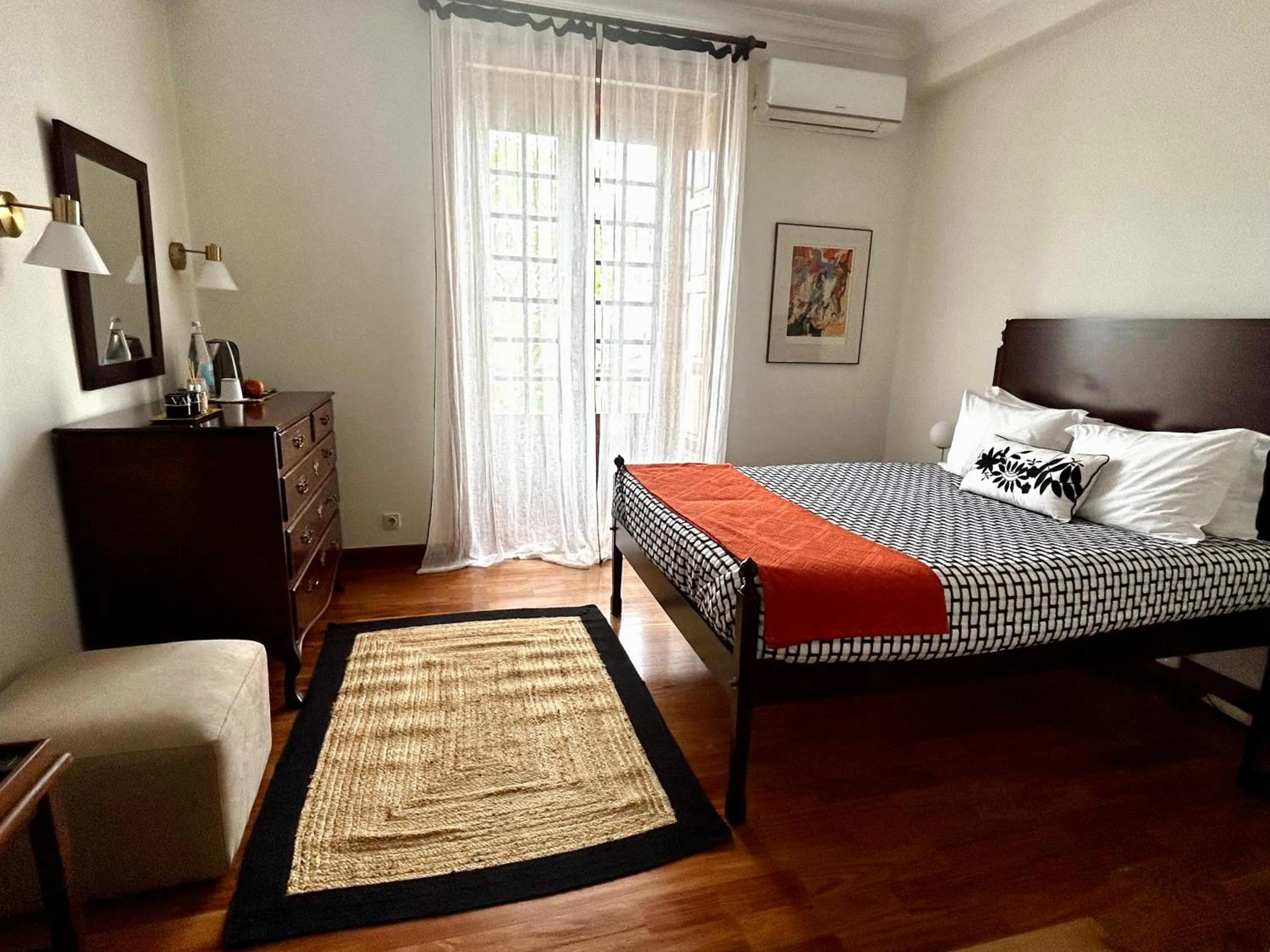 Photo of the whole room, Bed in Quinta da Nasce Água