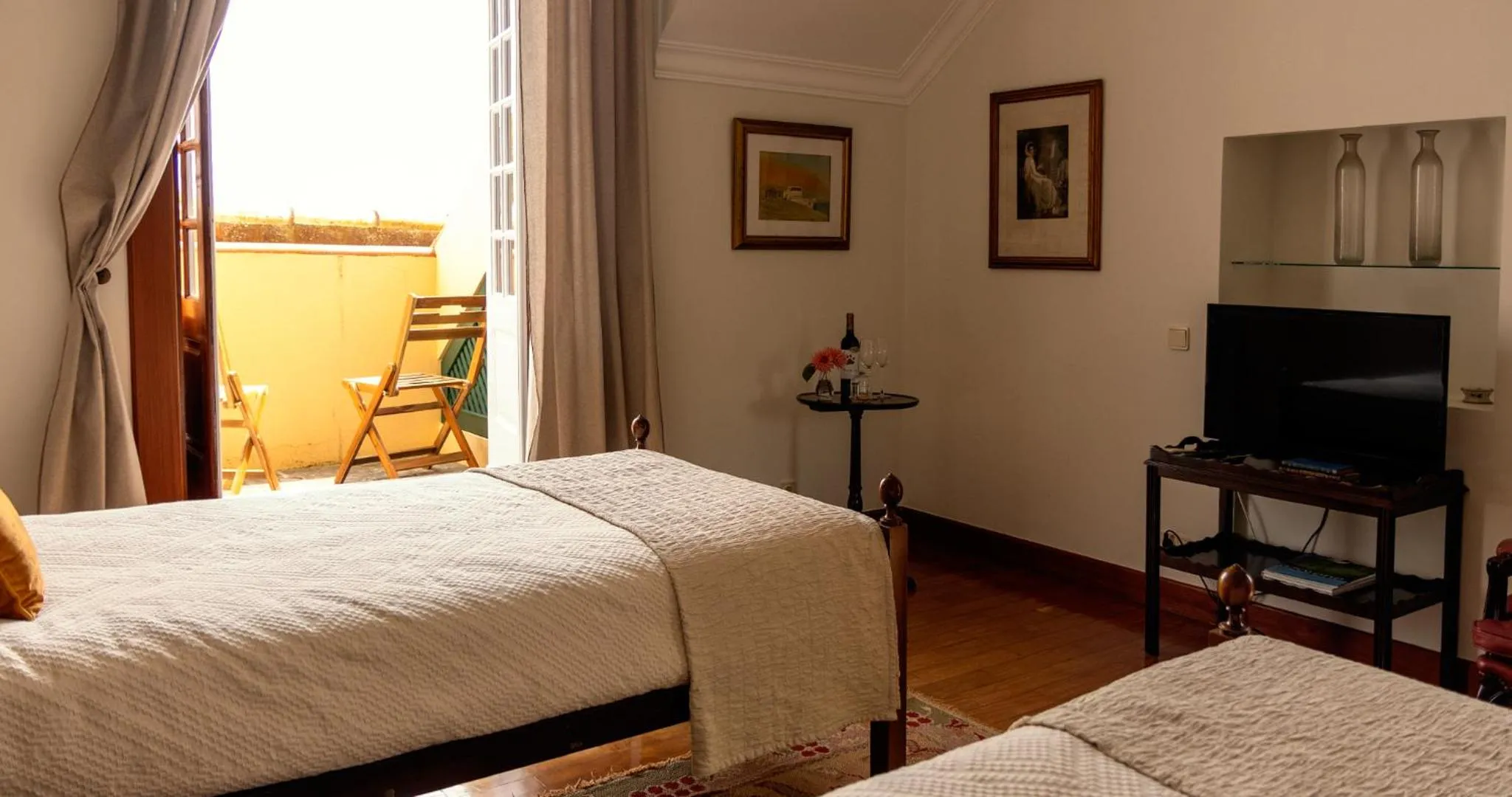 Balcony/Terrace, Bed in Quinta da Nasce Água