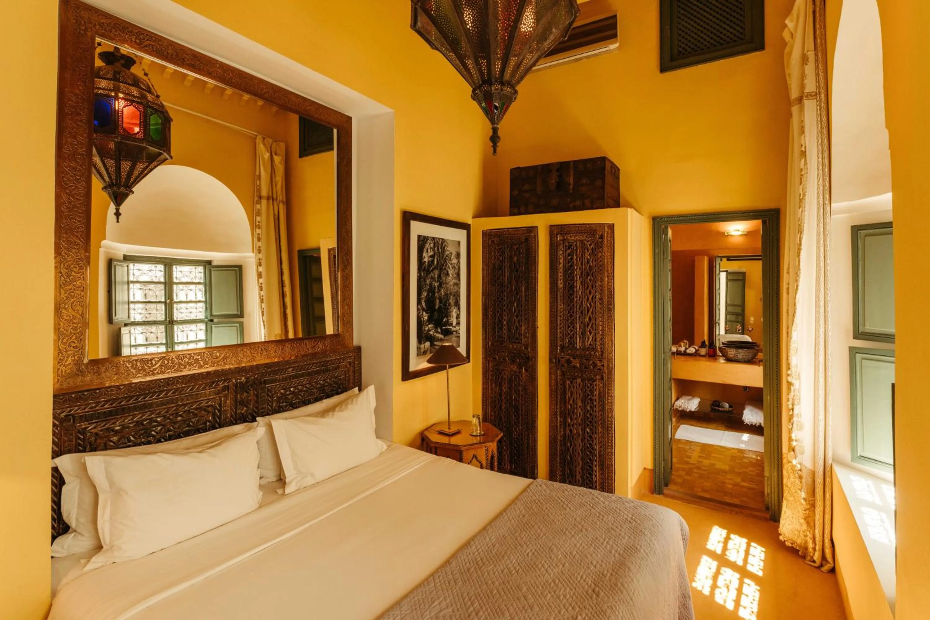 Bedroom, Bed in Ryad Dyor