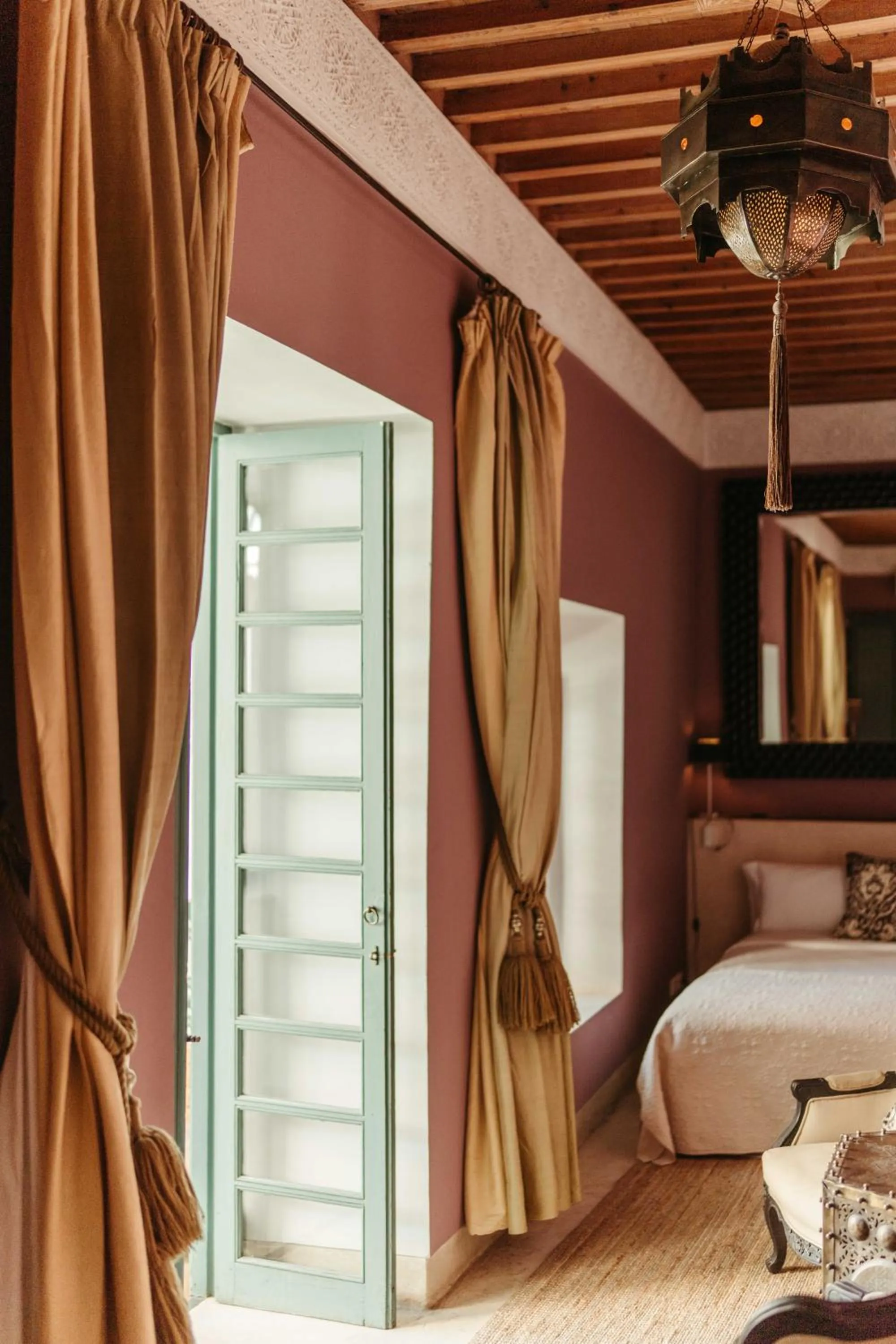 Bedroom, Bed in Ryad Dyor