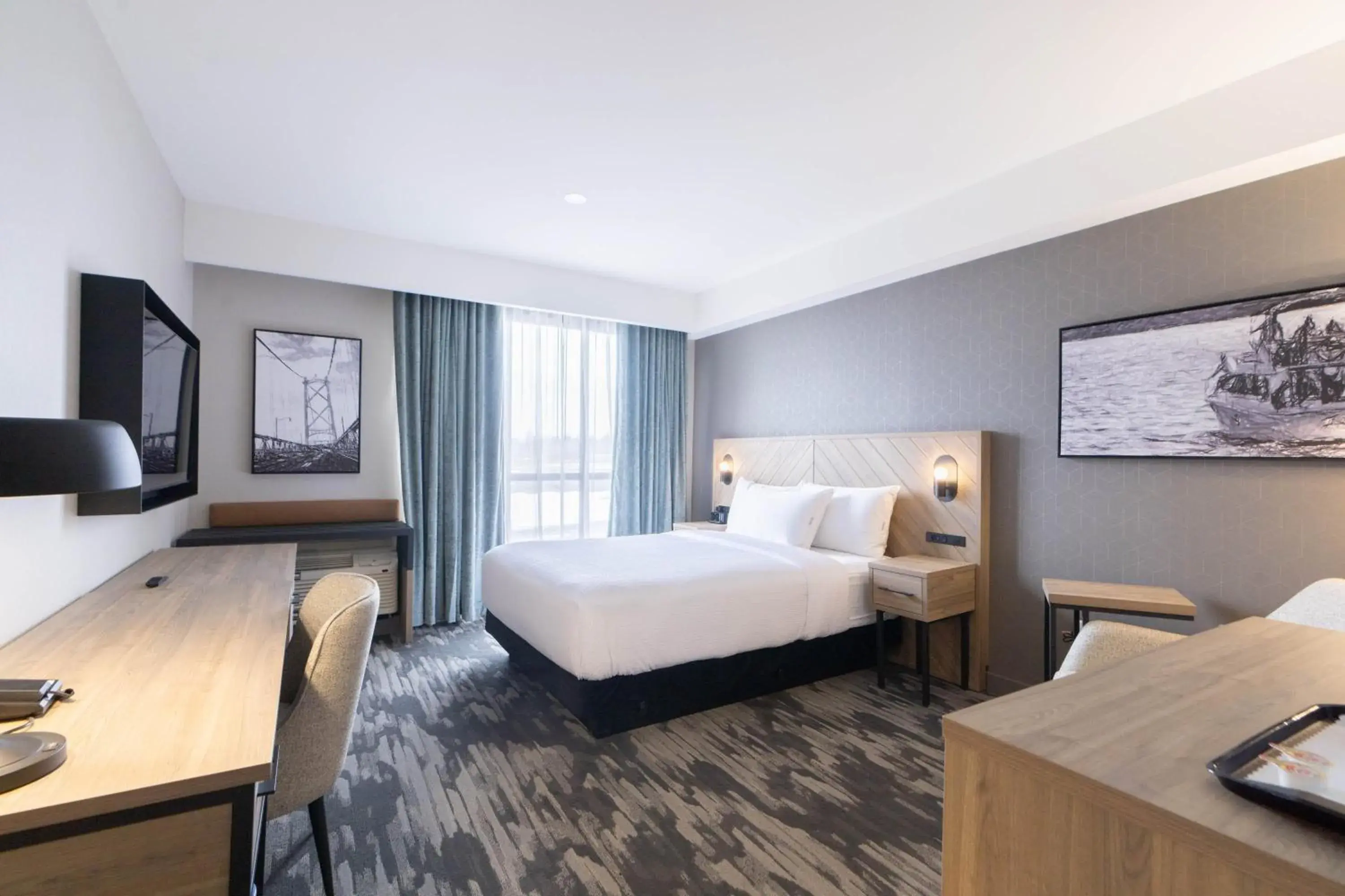 Accessible Room, 1 Queen Bed, Roll-In Shower in Sandman Signature Dartmouth Hotel & Suites Accessible Room, 1 Queen Bed, Roll-In Shower in Sandman Signature Dartmouth Hotel & Suites