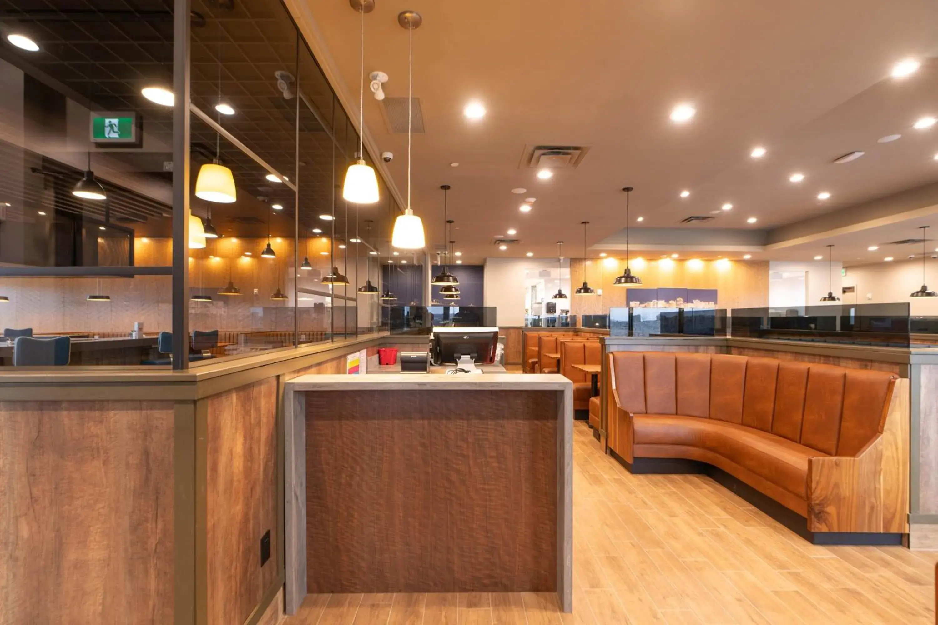 Restaurant/places to eat in Sandman Signature Dartmouth Hotel & Suites Restaurant/places to eat in Sandman Signature Dartmouth Hotel & Suites