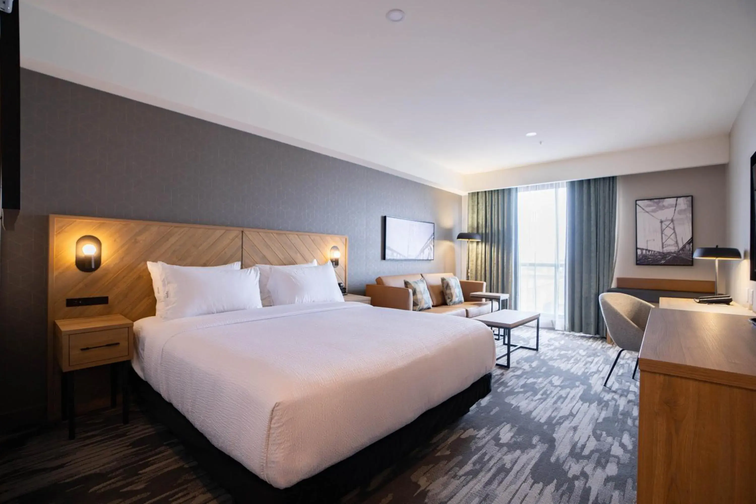 Photo of the whole room, Bed in Sandman Signature Dartmouth Hotel & Suites Photo of the whole room, Bed in Sandman Signature Dartmouth Hotel & Suites