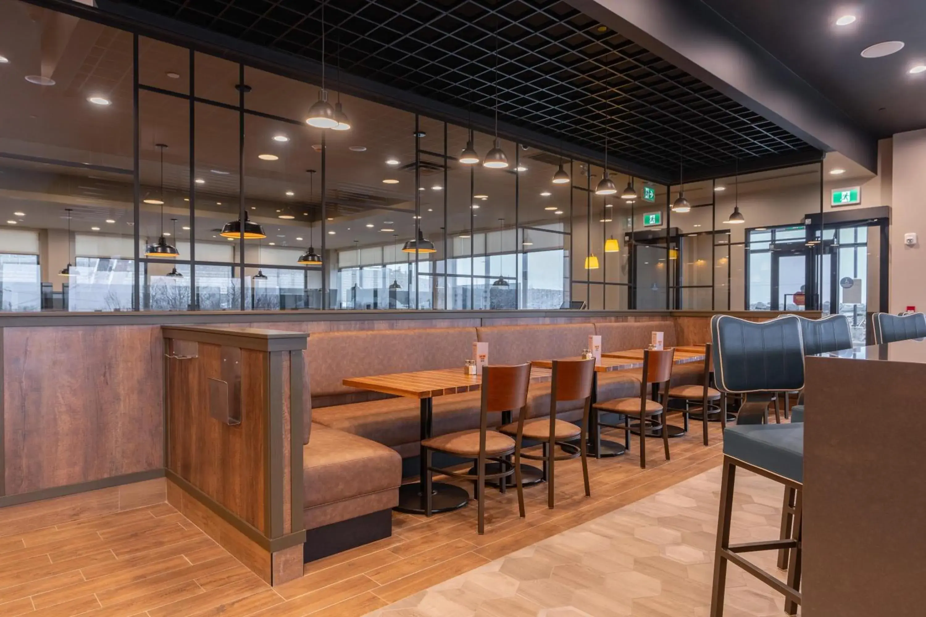 Restaurant/places to eat in Sandman Signature Dartmouth Hotel & Suites Restaurant/places to eat in Sandman Signature Dartmouth Hotel & Suites