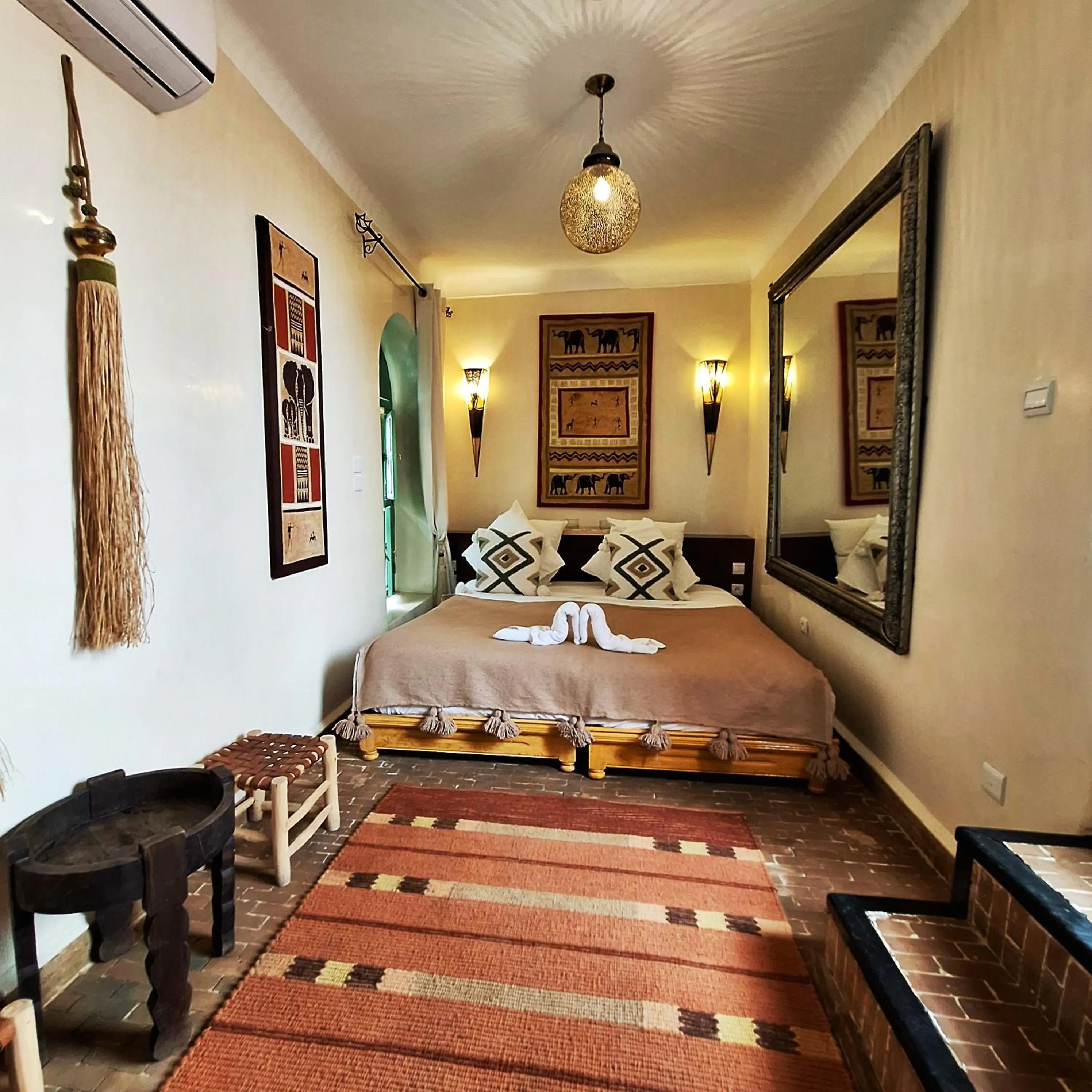 Bed in Riad El Grably