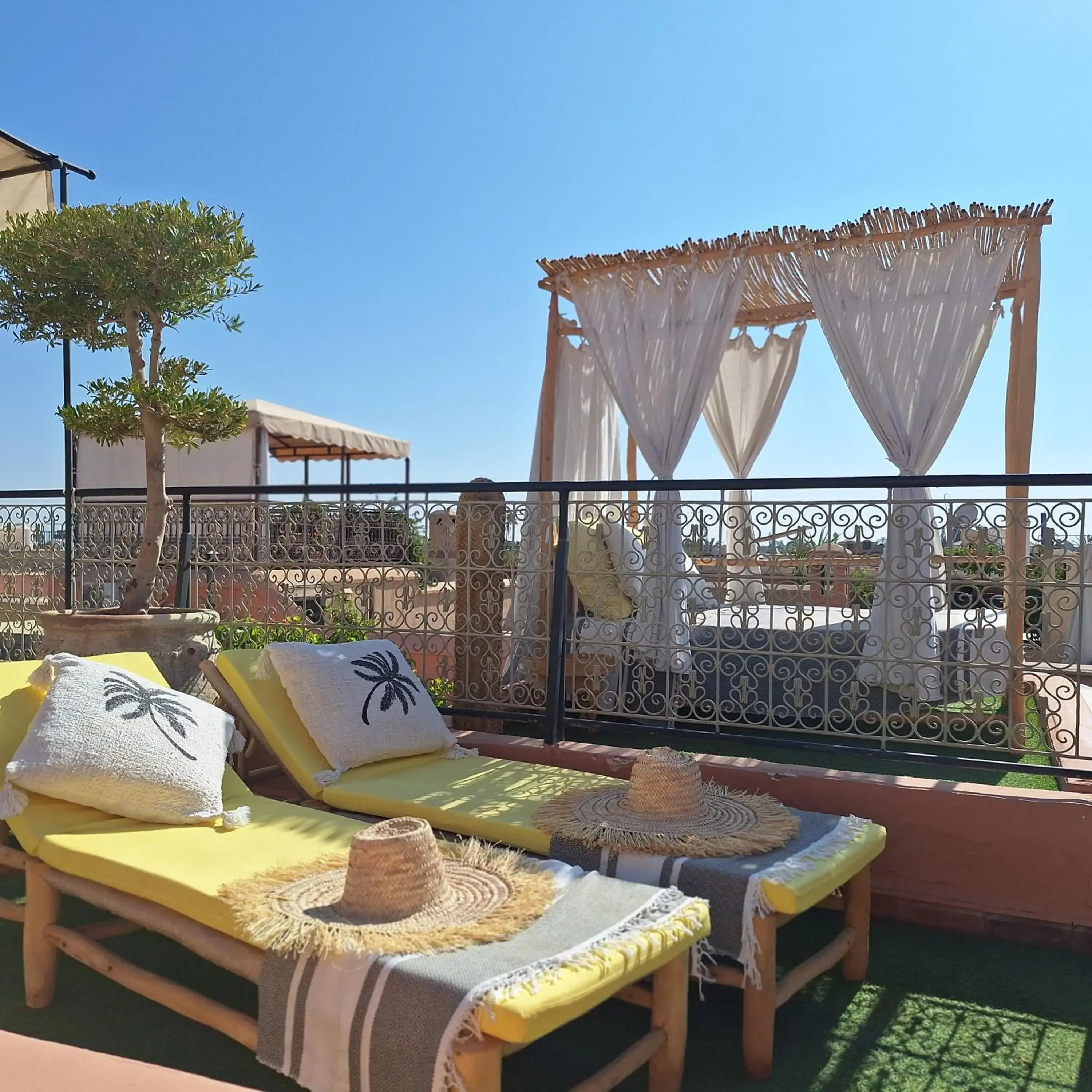 Property building in Riad El Grably Property building in Riad El Grably