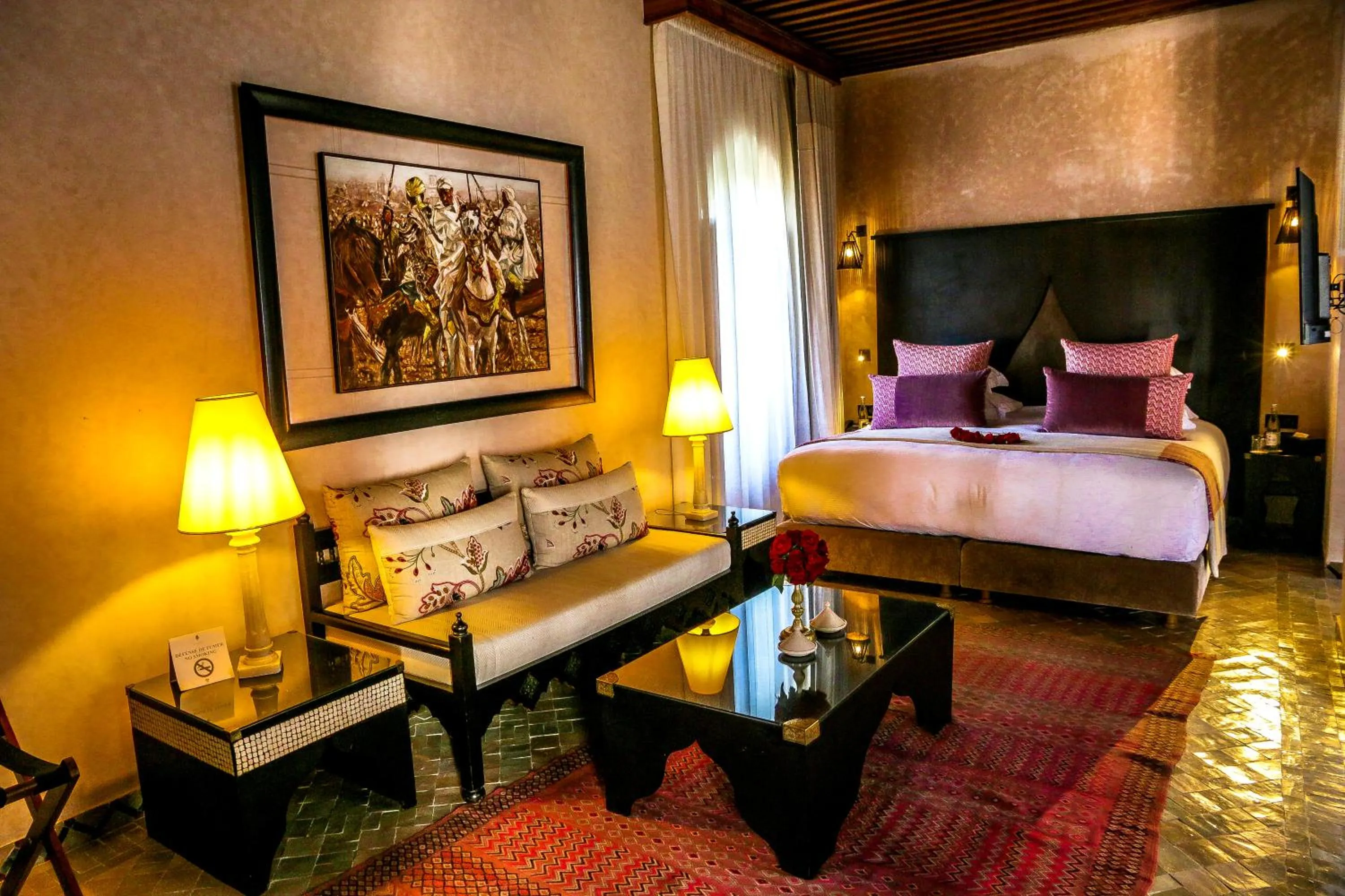 Bed in Riad Fes - Relais & Châteaux