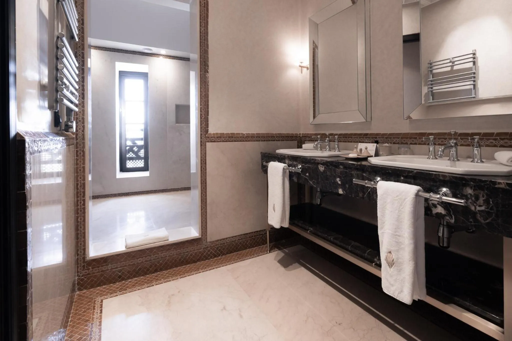 Bathroom in Riad Fes - Relais & Châteaux