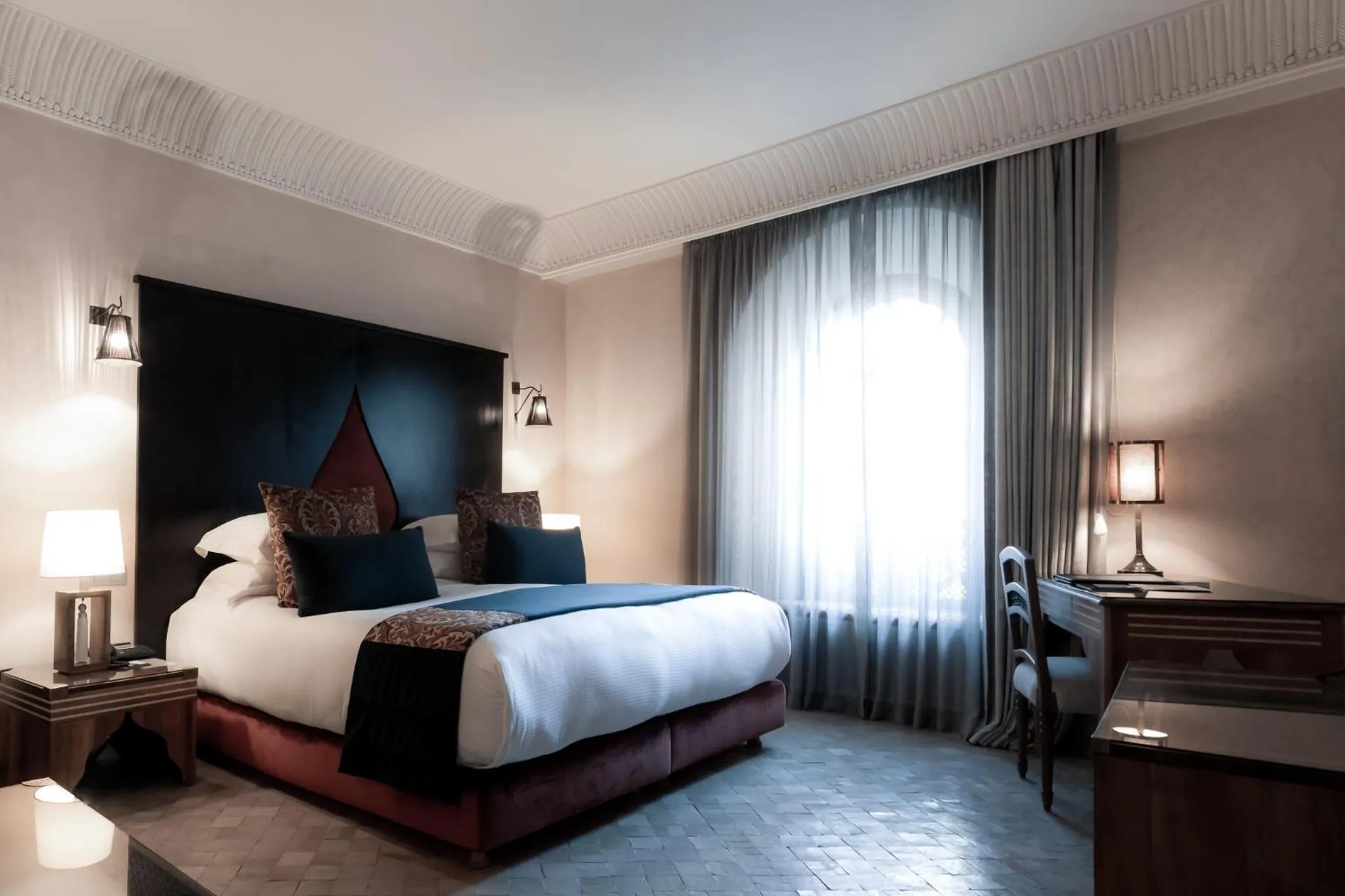 Bed in Riad Fes - Relais & Châteaux