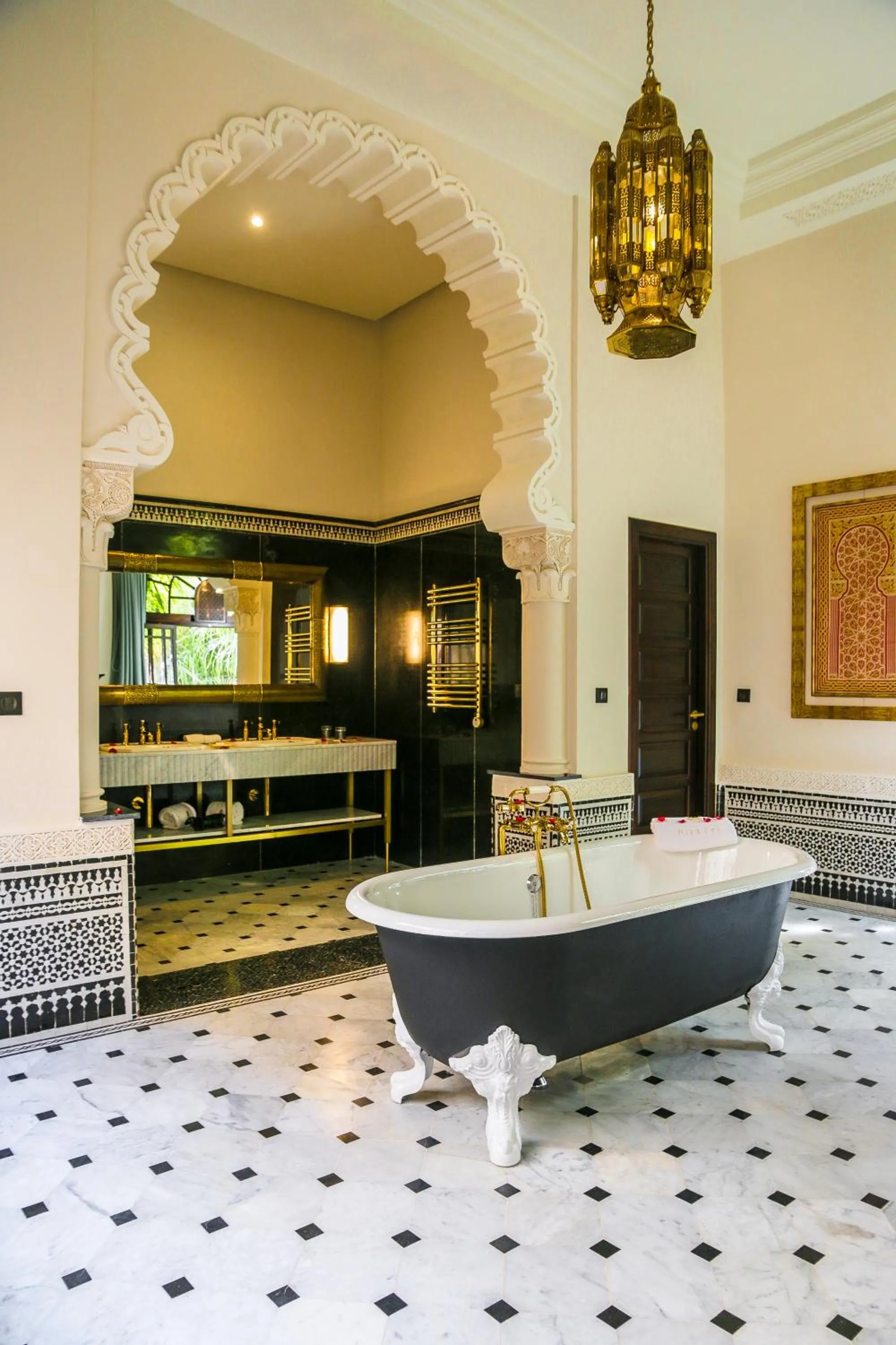 Bathroom in Riad Fes - Relais & Châteaux